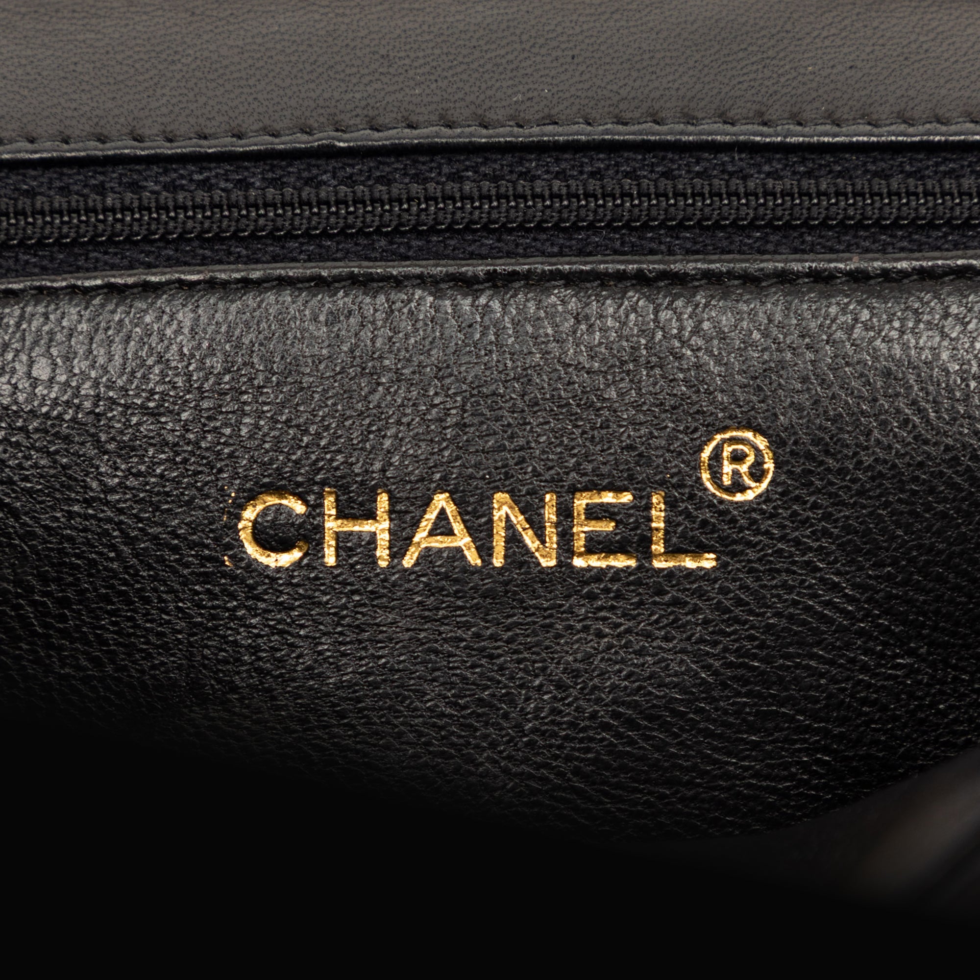 Chanel CC Matelassé Cuir d’agneau Rabat intégral Sac porté croisé