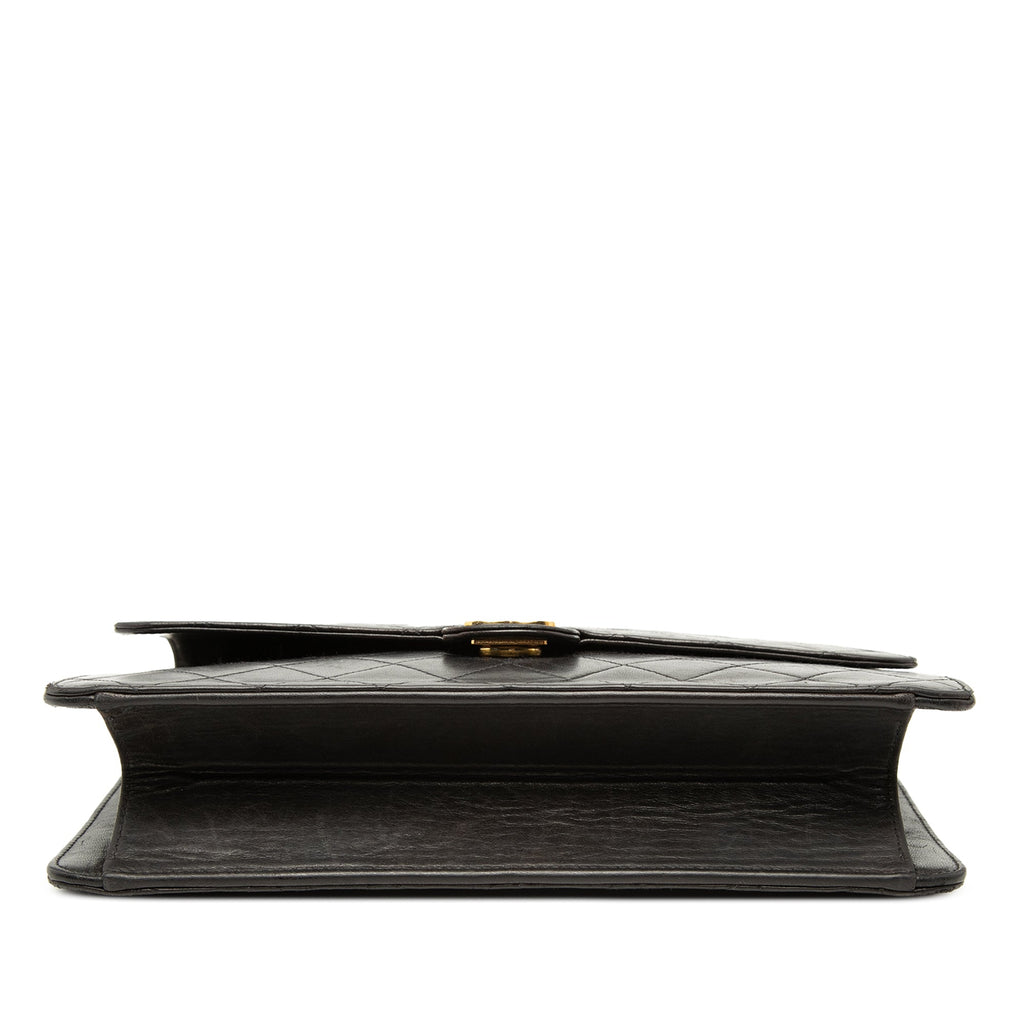Chanel Medium CC Matelassé Cuir d’agneau Simple rabat