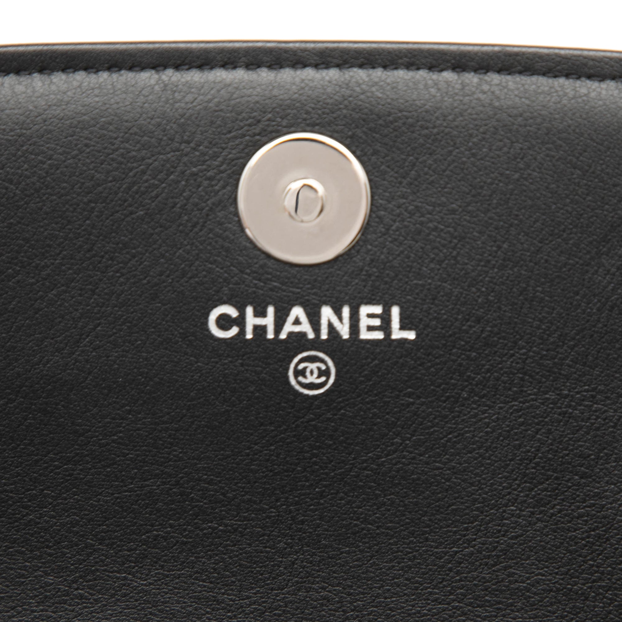 Chanel CC Cuir verni Compact Wallet on Chain