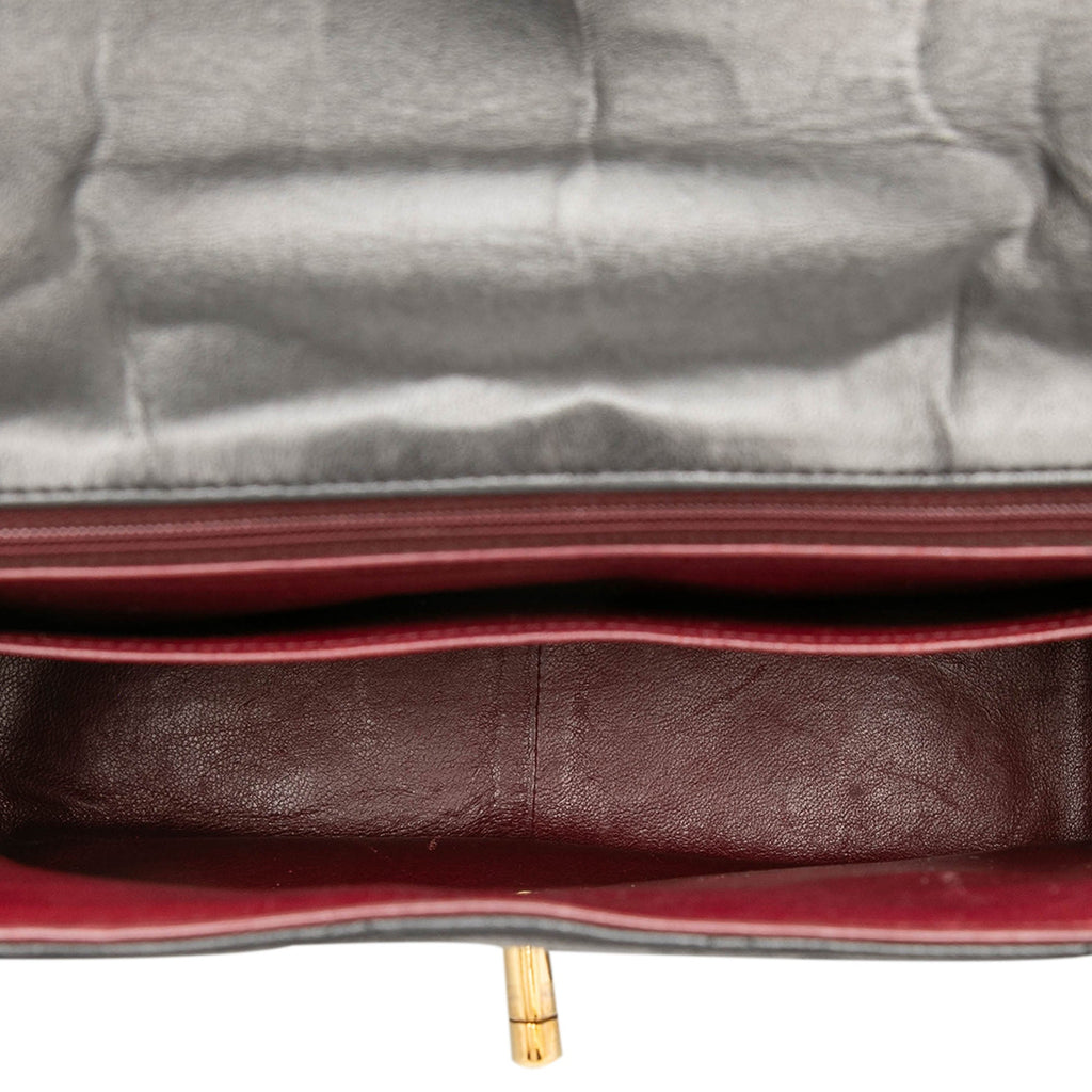 Chanel XL CC Matelassé Cuir d’agneau Square Simple rabat