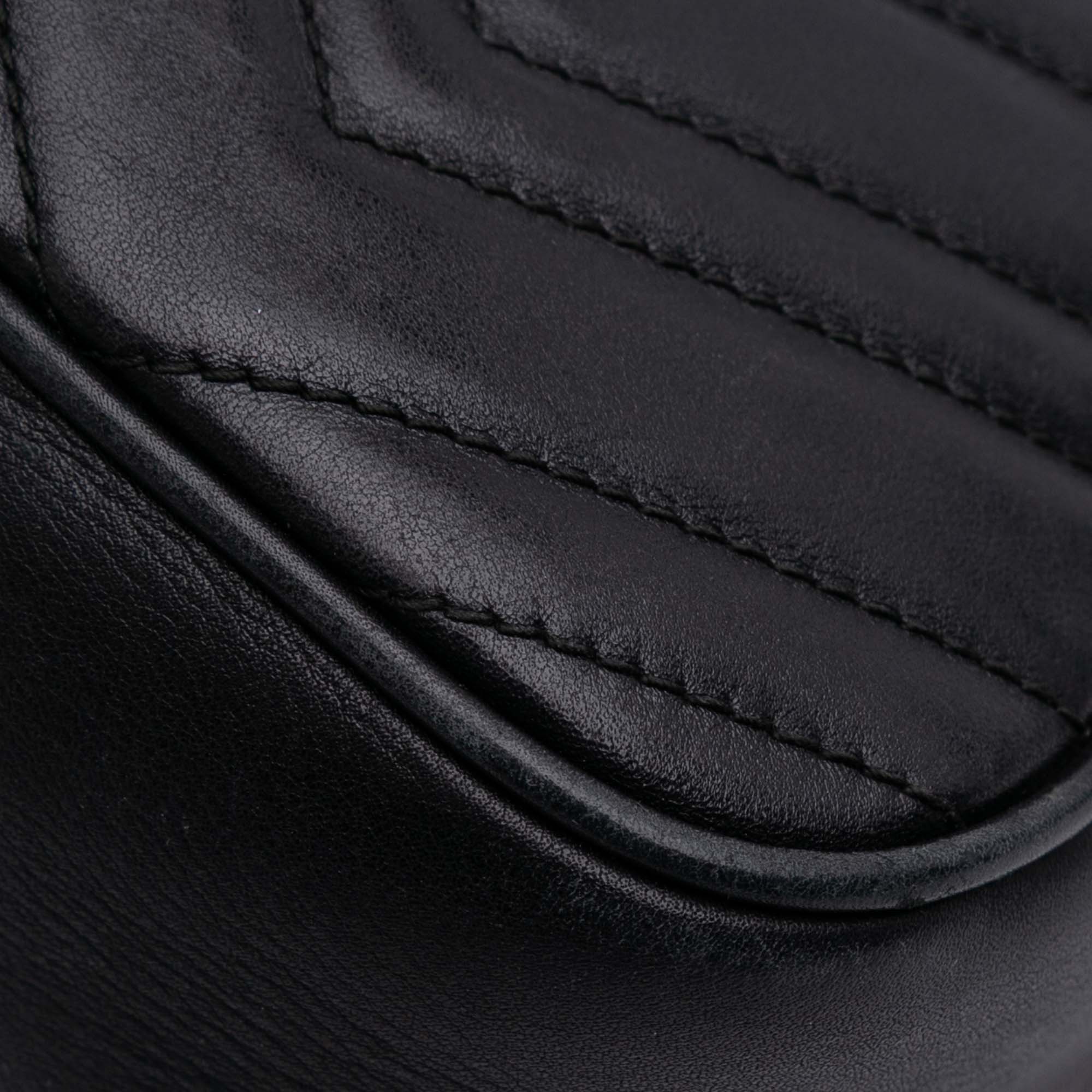 Gucci Small GG Marmont Matelasse Cuir de veau Sac porté croisé
