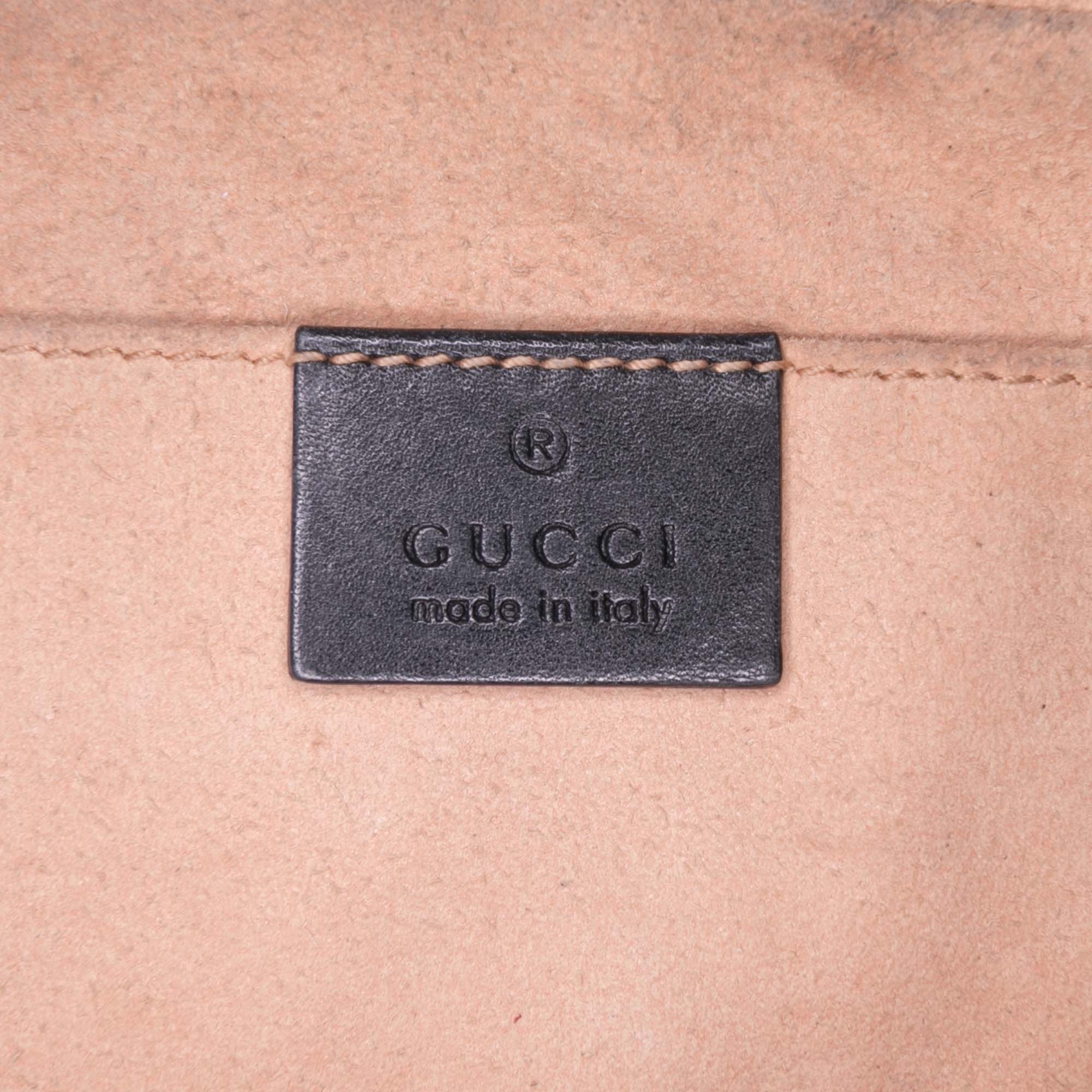 Gucci Small GG Marmont Matelasse Cuir de veau Sac porté croisé