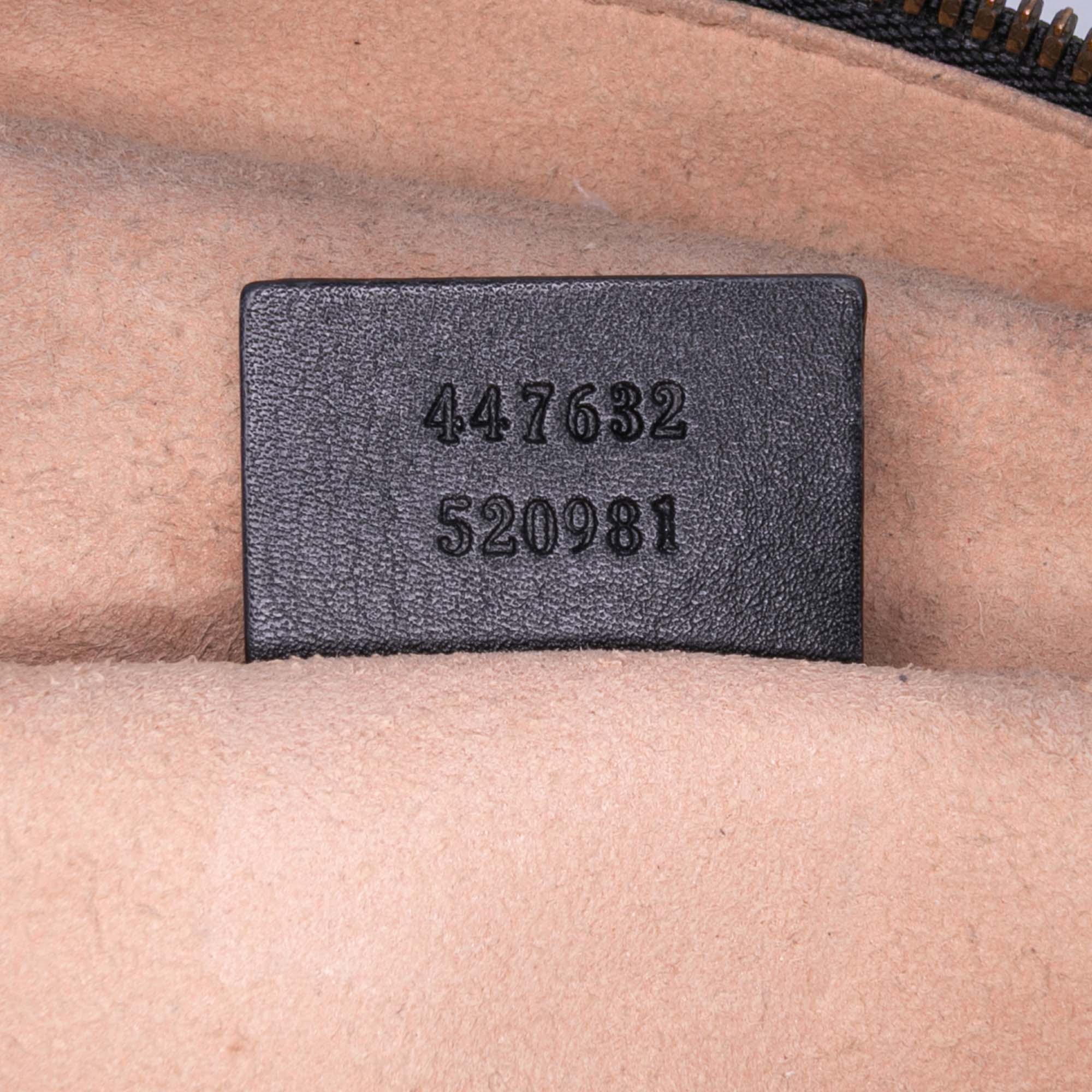 Gucci Small GG Marmont Matelasse Cuir de veau Sac porté croisé