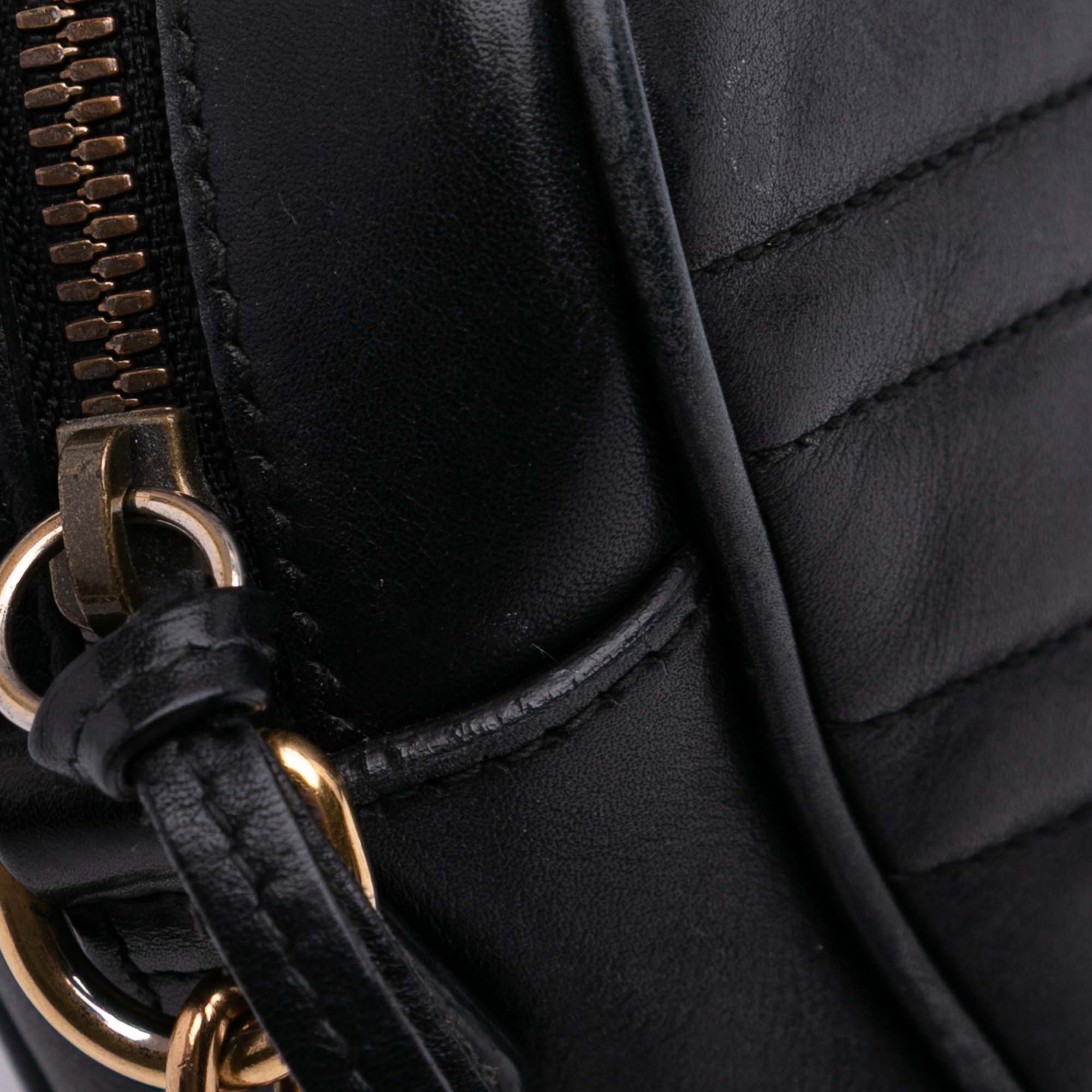 Gucci Small GG Marmont Matelasse Cuir de veau Sac porté croisé