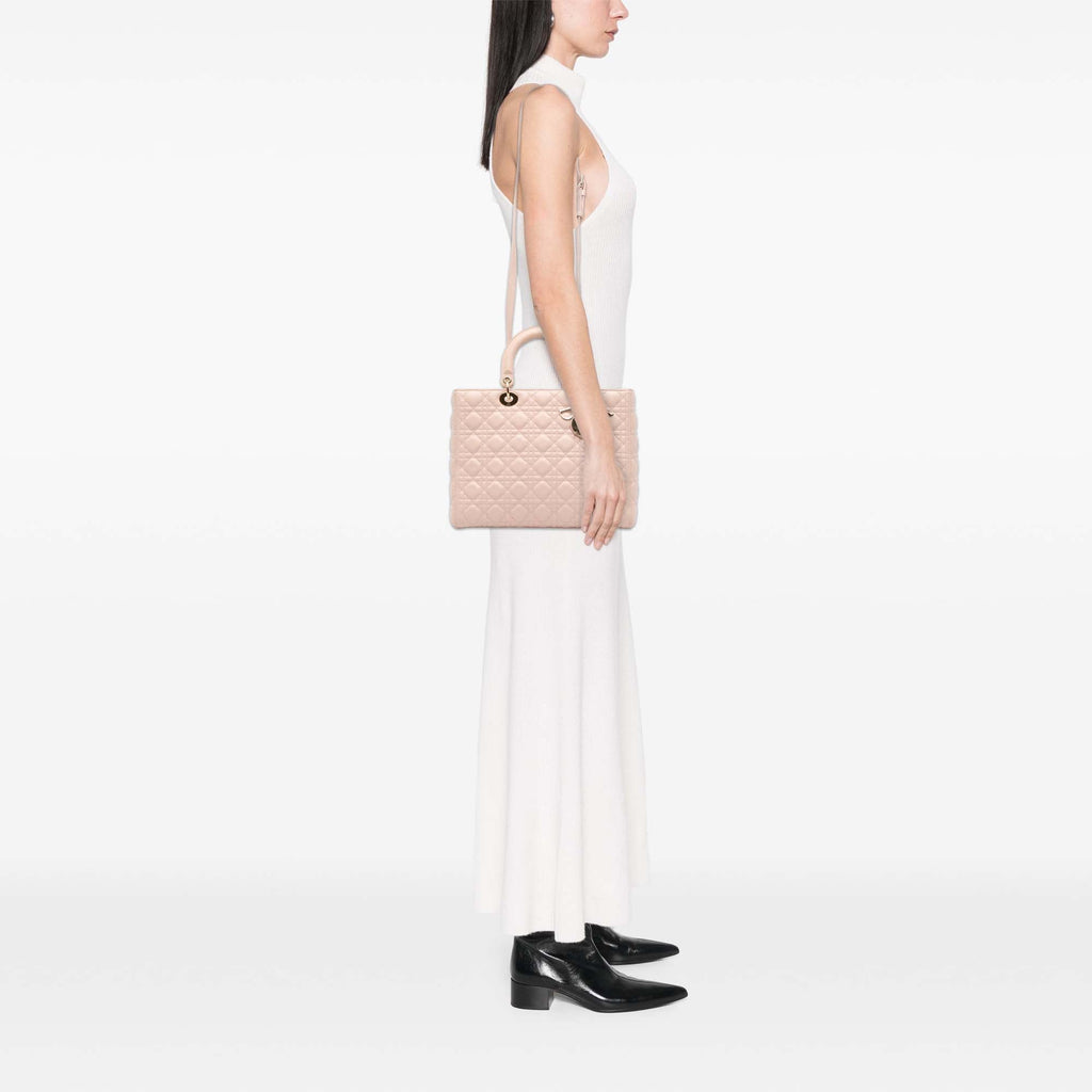 Dior Large Cuir d’agneau Cannage Lady Dior
