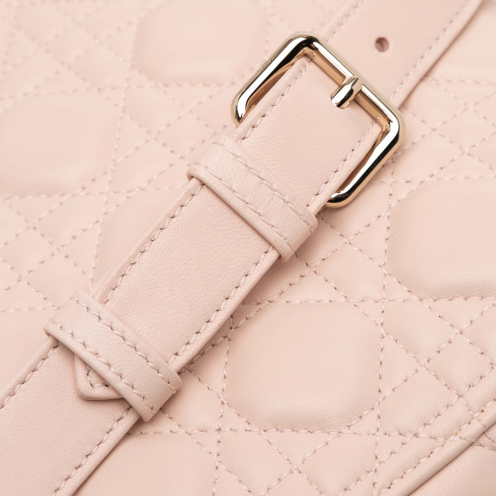 Dior Large Cuir d’agneau Cannage Lady Dior