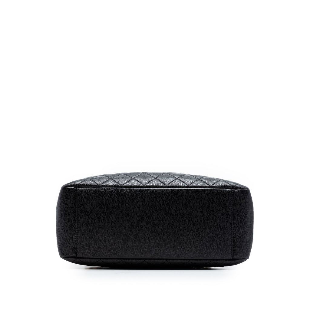 Chanel Caviar Grand Shopping Cabas