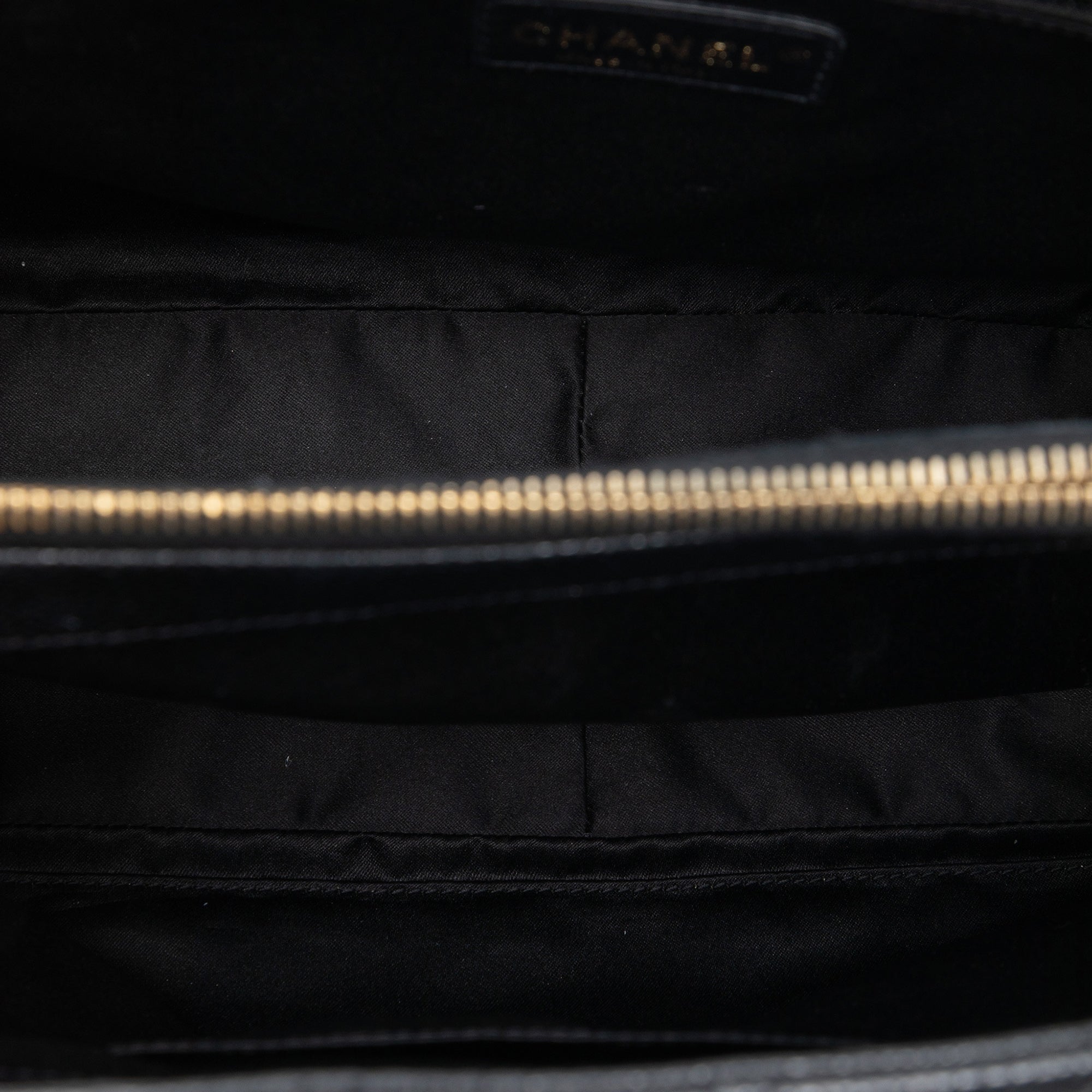 Chanel Caviar Grand Shopping Cabas
