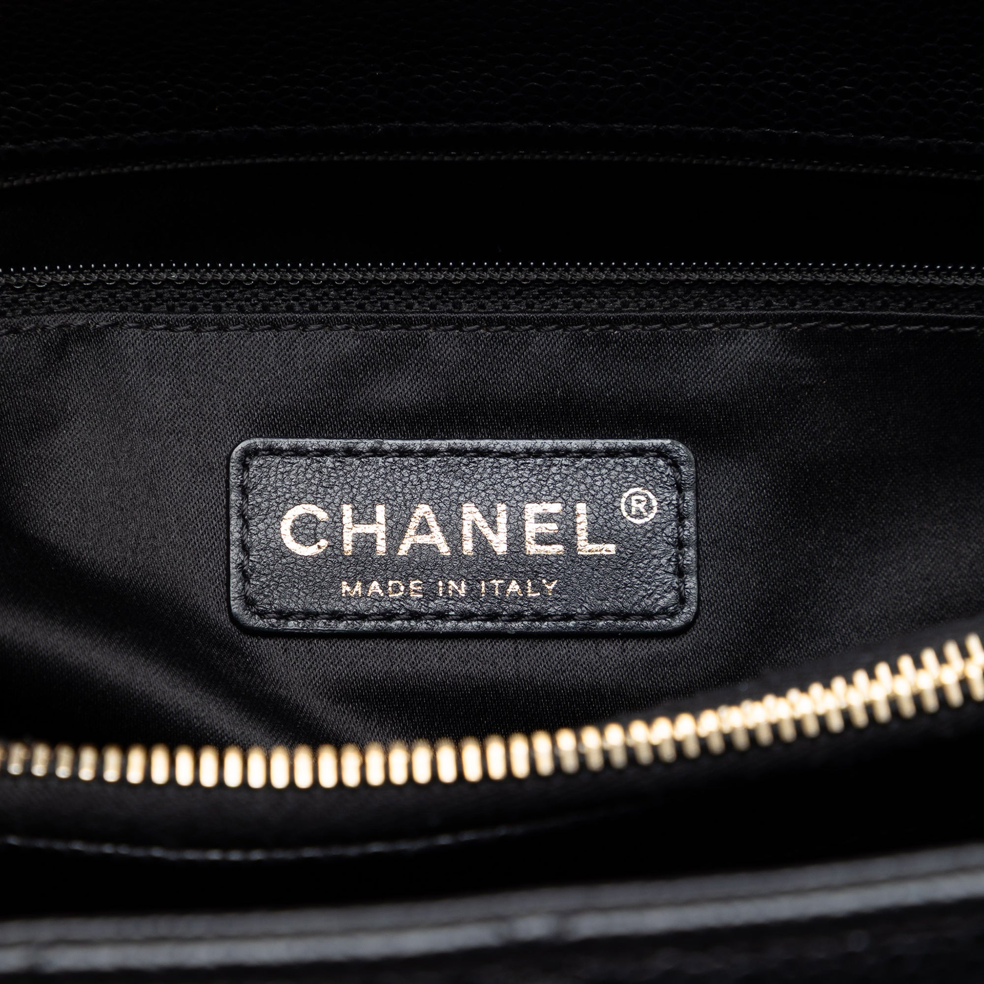 Chanel Caviar Grand Shopping Cabas