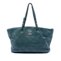 Chanel Large Glazed Cuir de veau On The Road Cabas