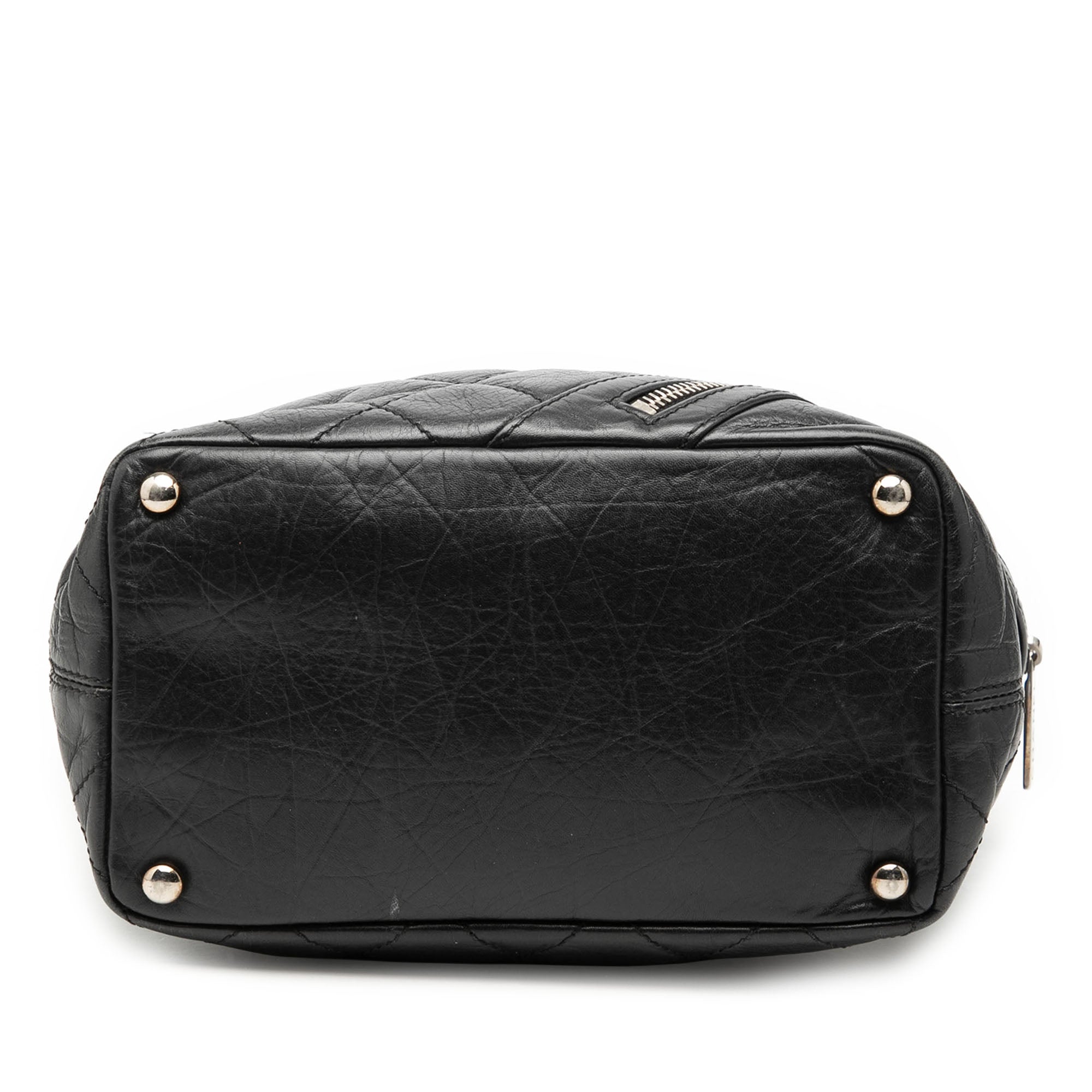 Chanel Small Matelassé vieilli Cuir de veau Cotton Club Cabas