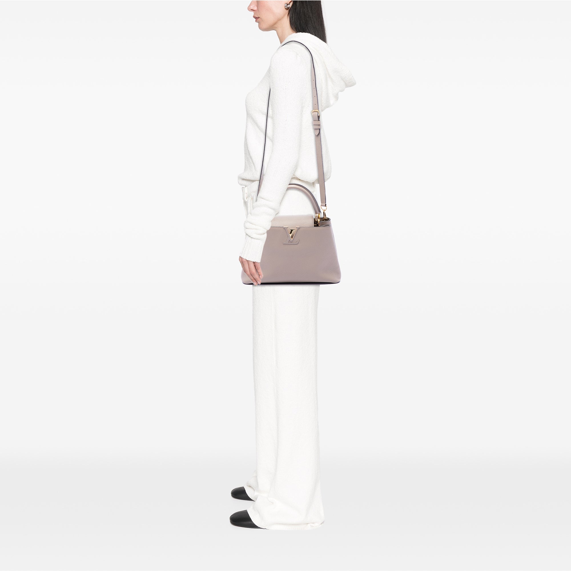 Louis Vuitton Taurillon Capucines MM