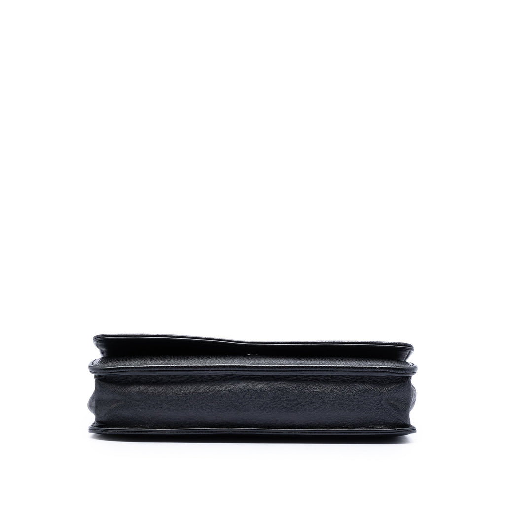Chanel CC Caviar Wallet on Chain