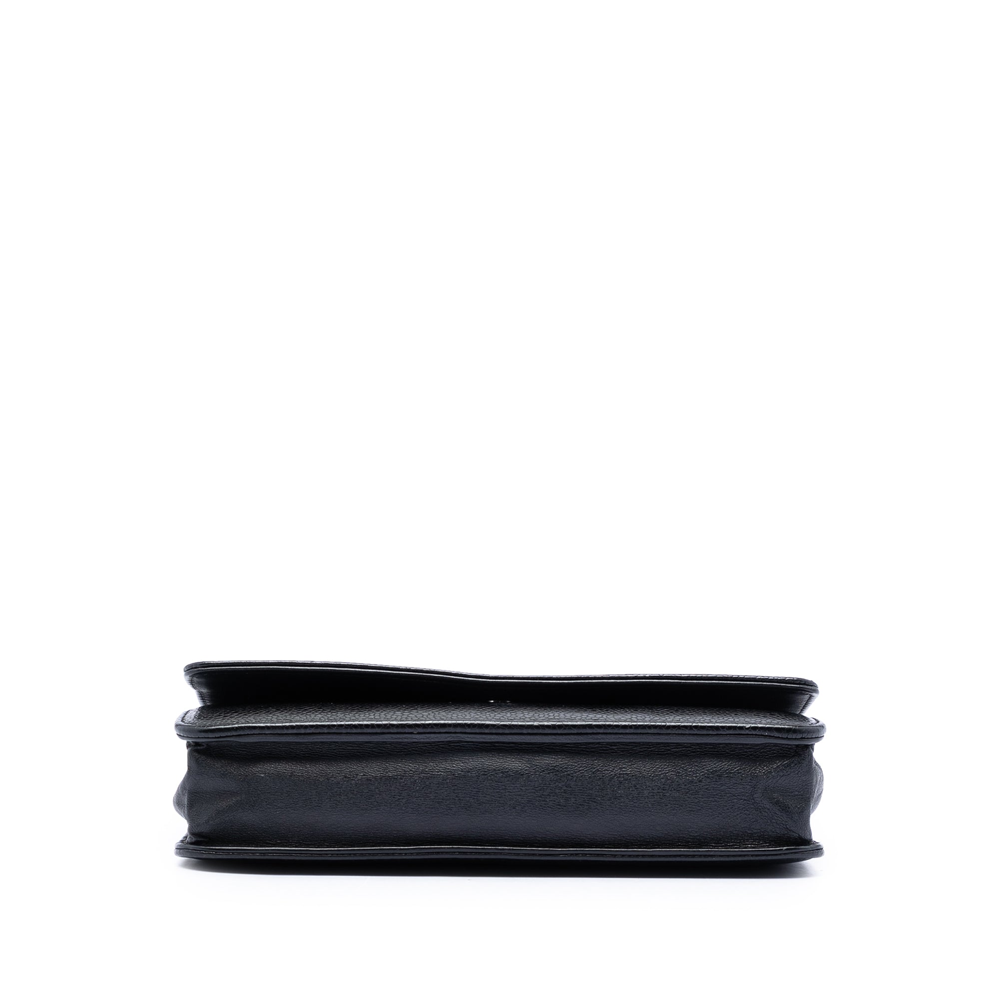 Chanel CC Caviar Wallet on Chain