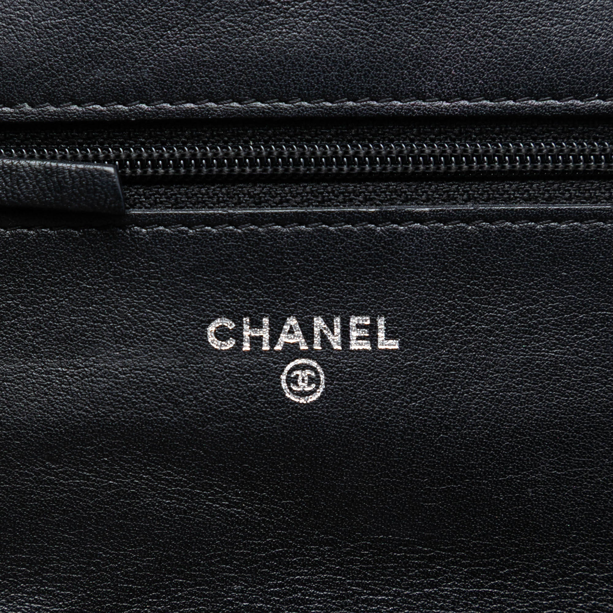 Chanel CC Caviar Wallet on Chain