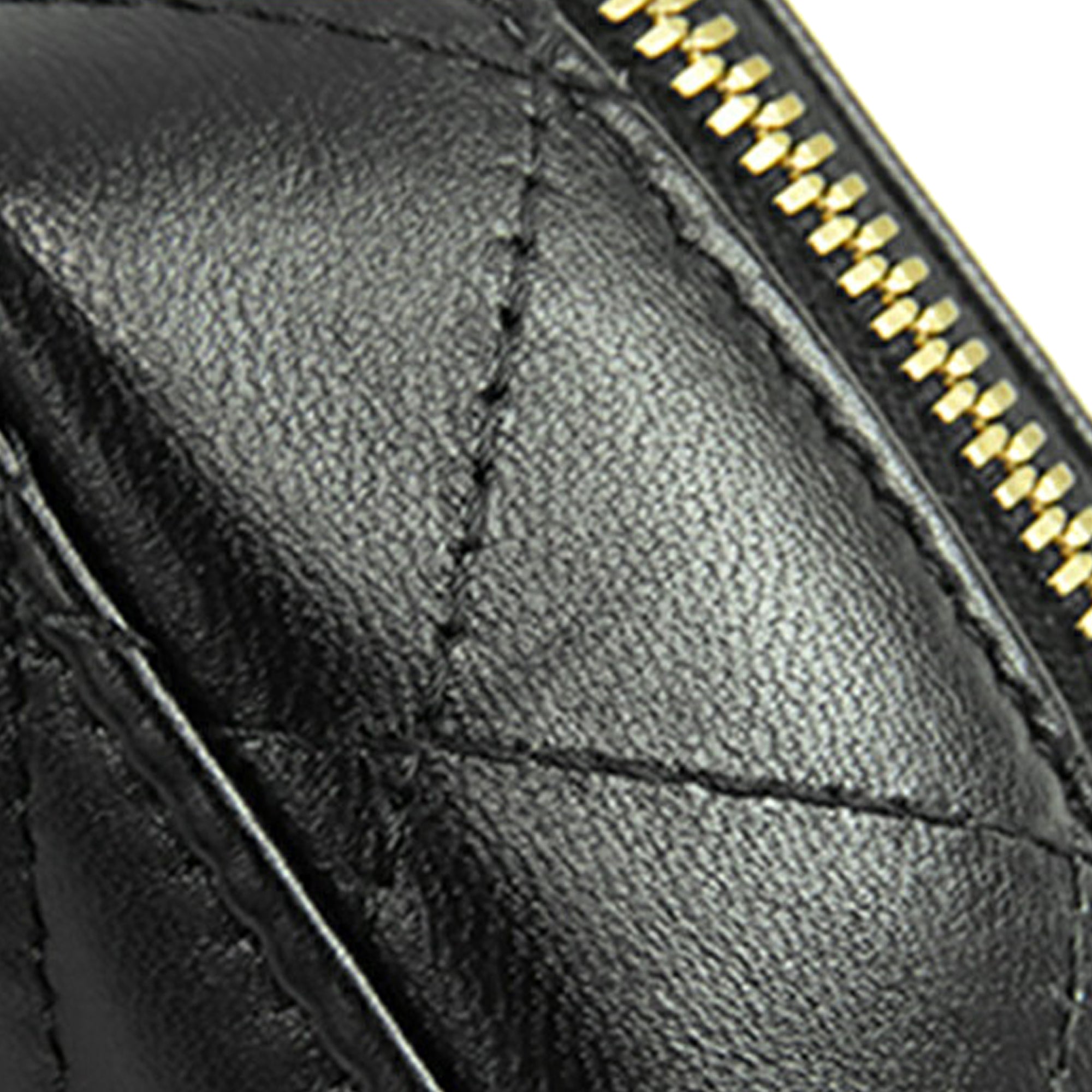 Chanel Extra Mini CC Matelassé Golden Plate Vanity Sac porté croisé