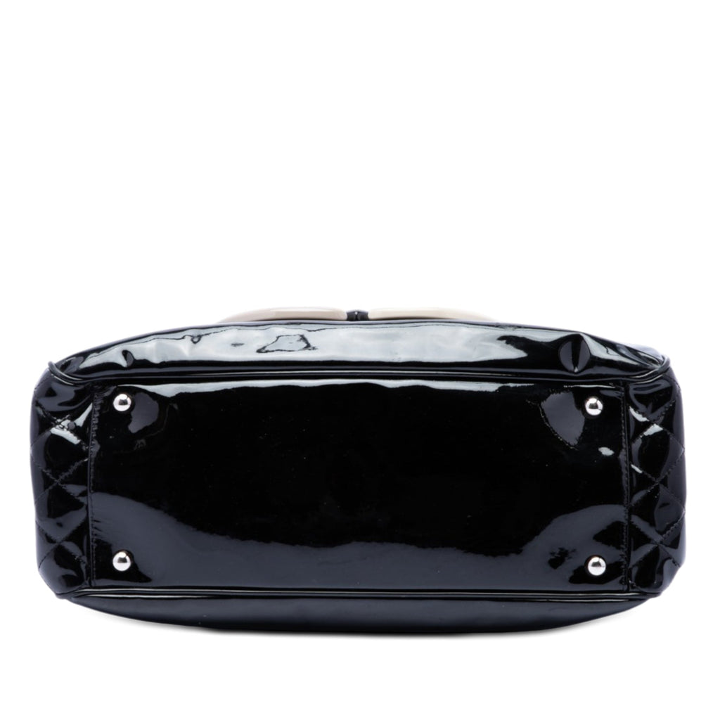 Chanel Small Cuir verni Lipstick Cabas