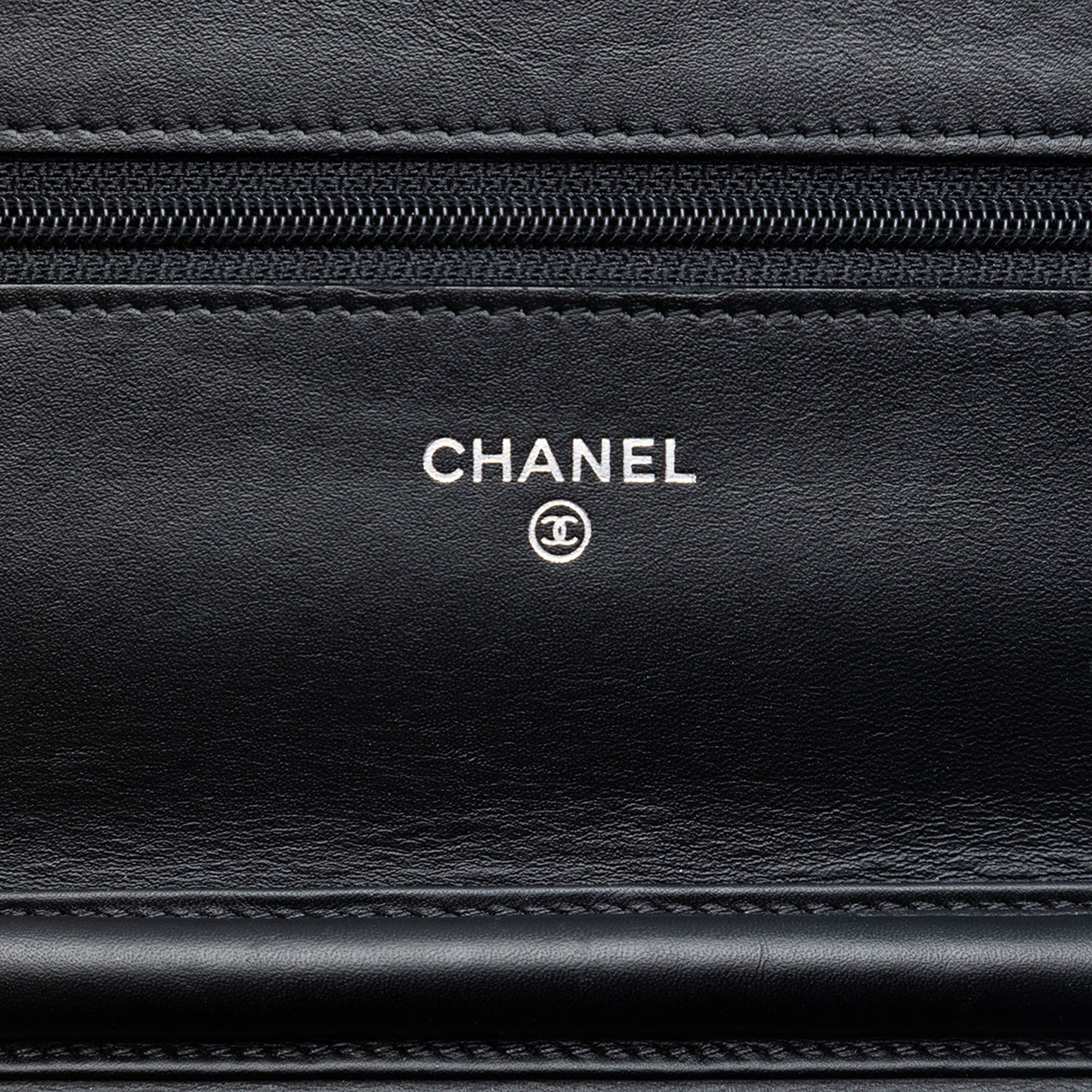 Chanel CC Cuir verni Wallet on Chain