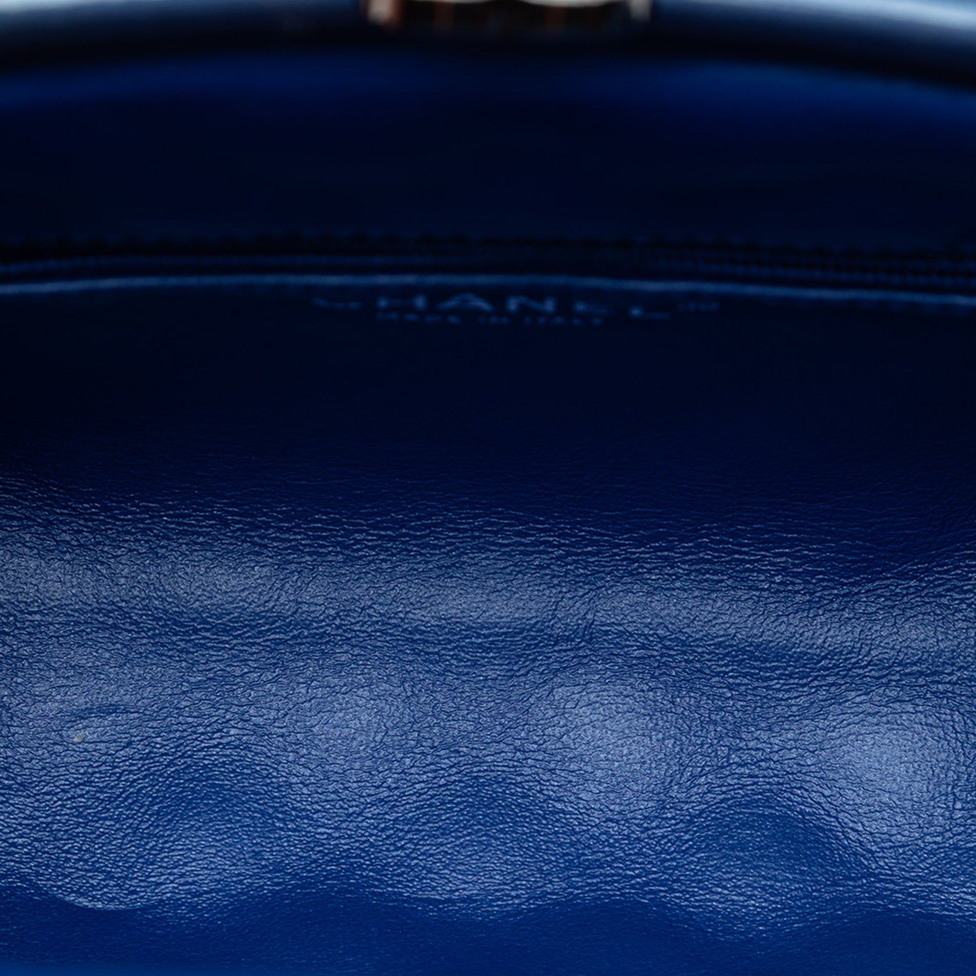 Chanel Matelassé Cuir verni Timeless Kiss Lock Pochette