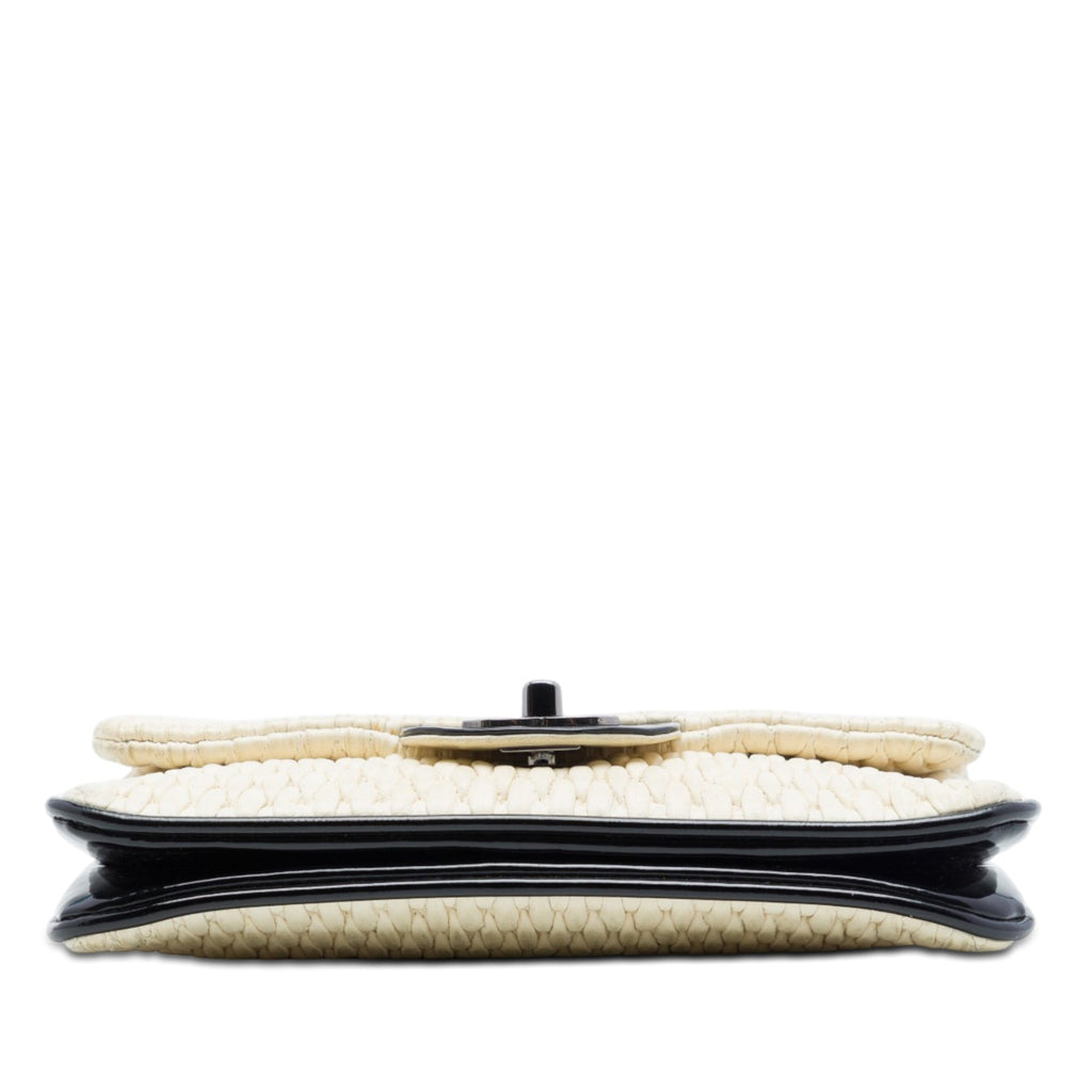 Chanel CC Bicolor Woven Cuir d’agneau et Cuir verni à rabat