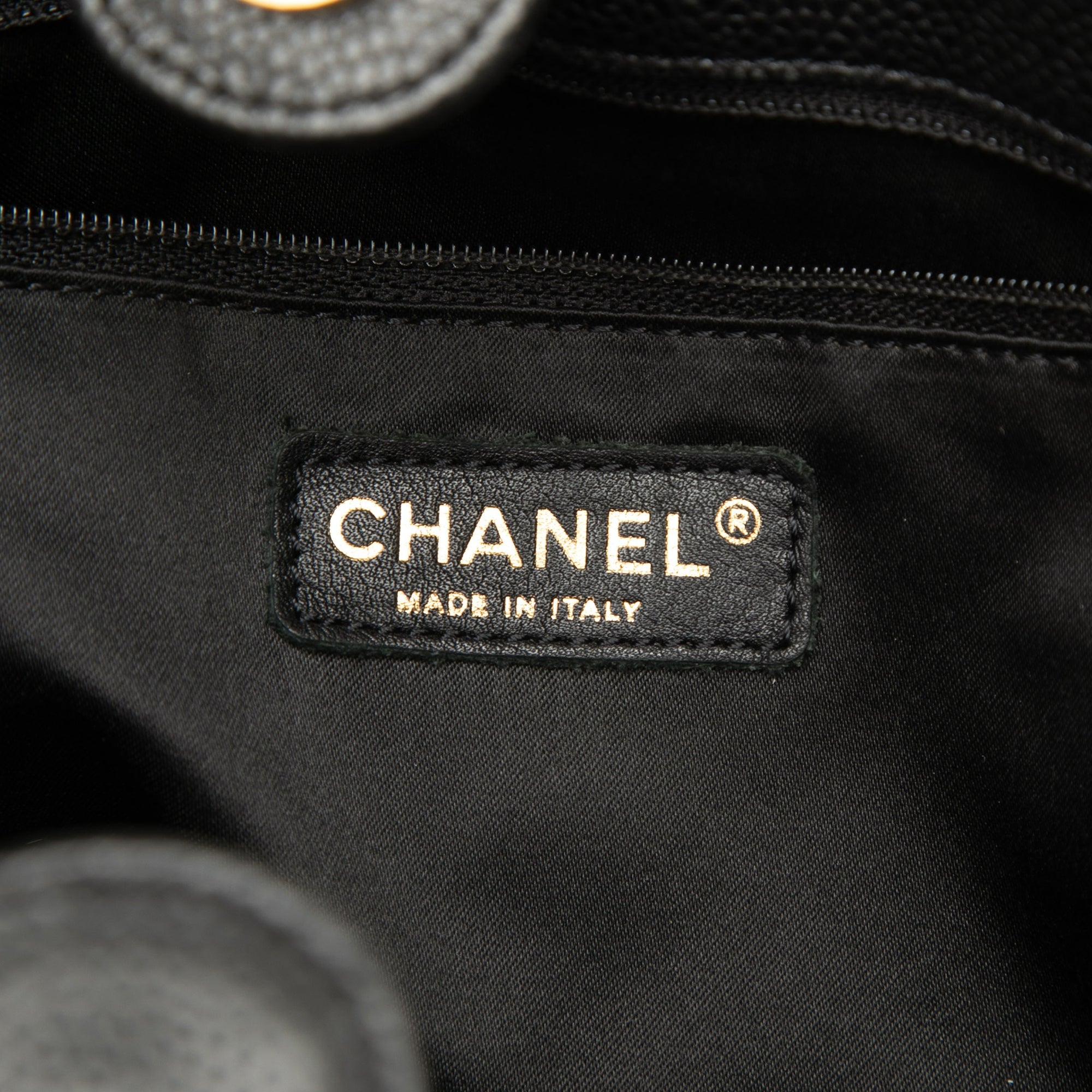 Chanel Caviar Petite Shopping Cabas