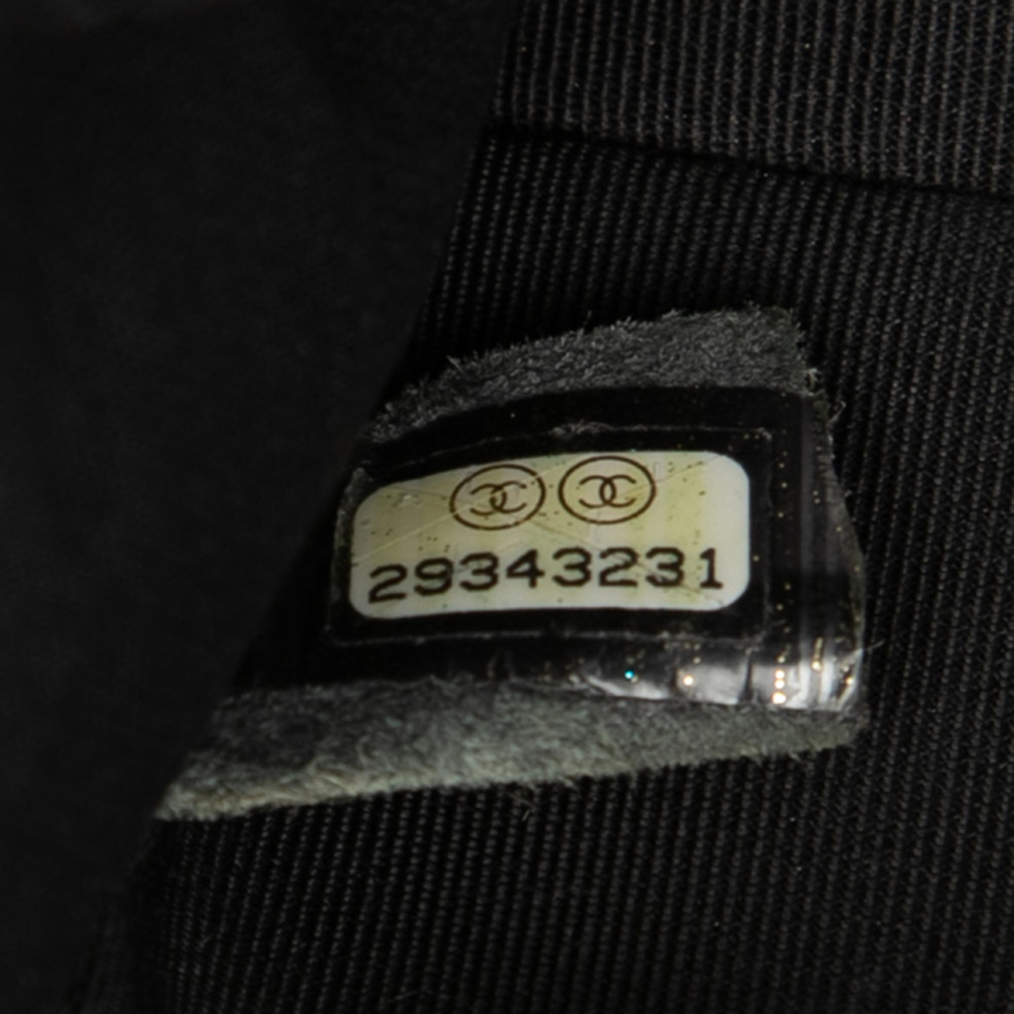 Chanel Old Medium Chevron Caviar Boy à rabat