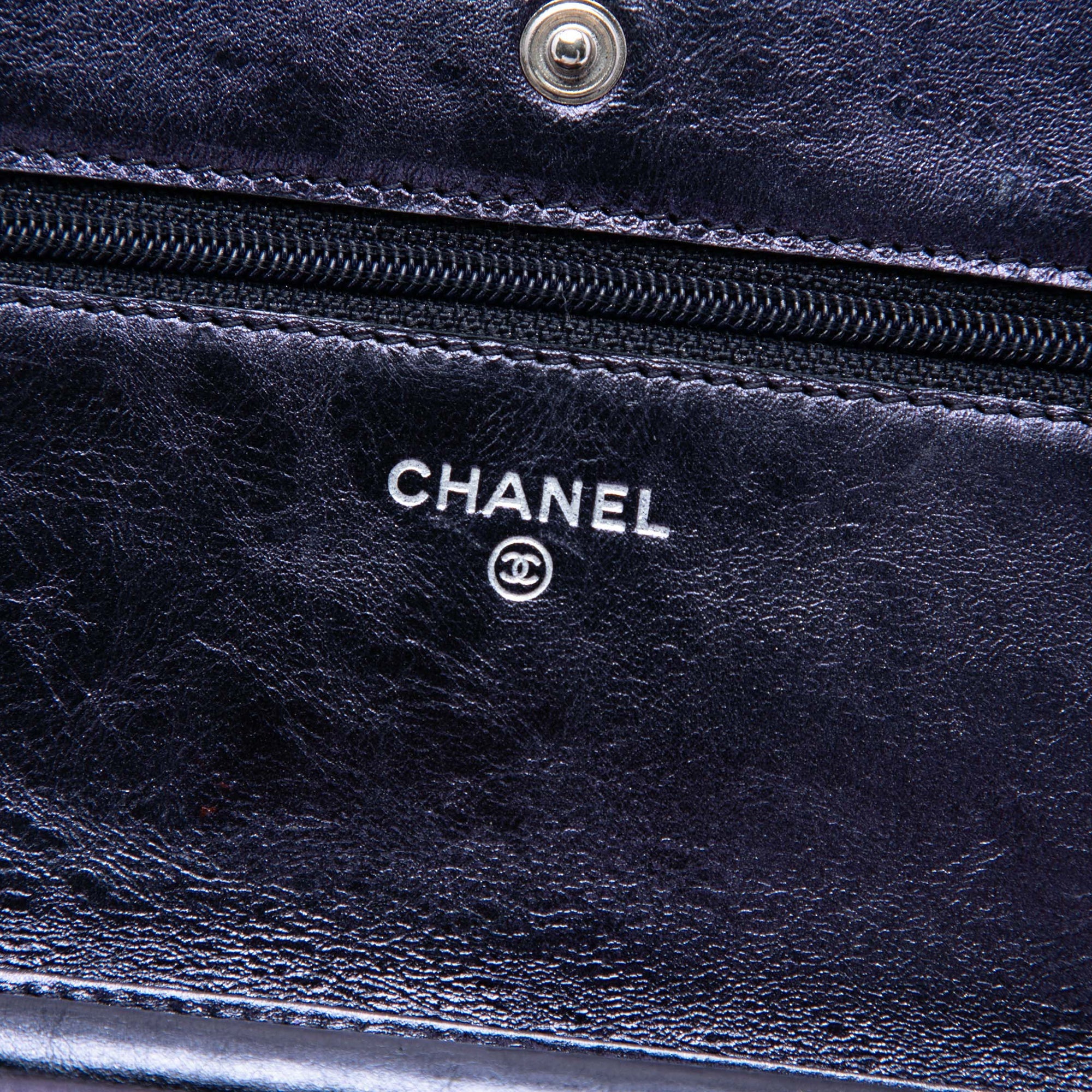 Chanel Matelassé brillant vieilli Cuir de veau Reissue 2.55 Wallet on Chain