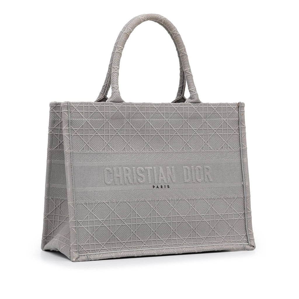 Dior Medium Cannage brodé Book Cabas