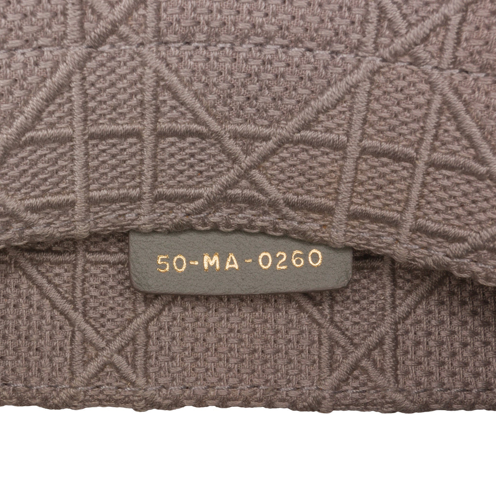 Dior Medium Cannage brodé Book Cabas