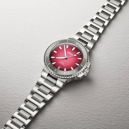 Oris Aquis Date Taste Of Summer Fucsia 01 733 7792 4158-07 8 19 05P