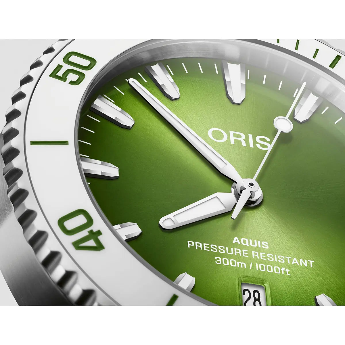 Oris Aquis Date Taste Of Summer Verde 01 733 7787 4137-07 8 22 04Peb