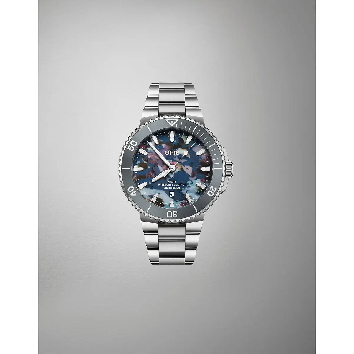 Oris Aquis Date Upcycle Multicolor 01 733 7789 4150-07 8 23 04Peb