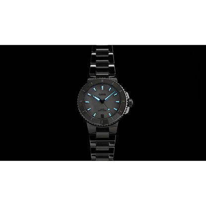 Oris Aquis Date Bianco 01 733 7792 4151-07 8 19 05P