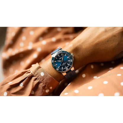 Oris Aquis Date Blu 01 733 7787 4135-07 4 22 35Fc