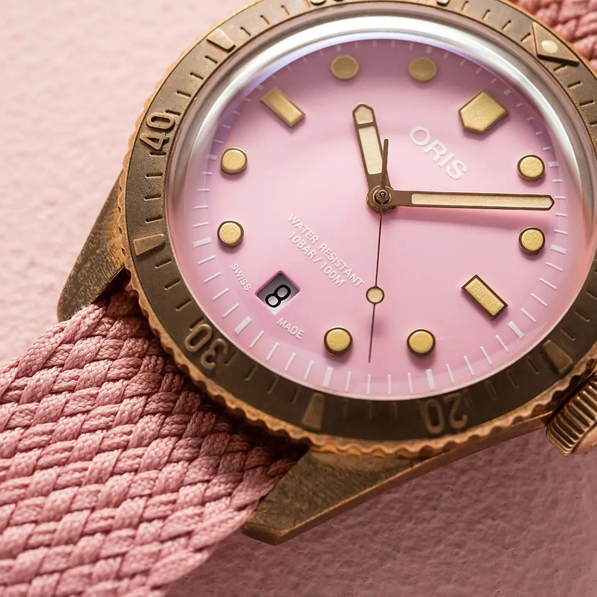Oris Divers Sixty-Five Cotton Candy Rosa 01 733 7771 3158-07 3 19 04Brs