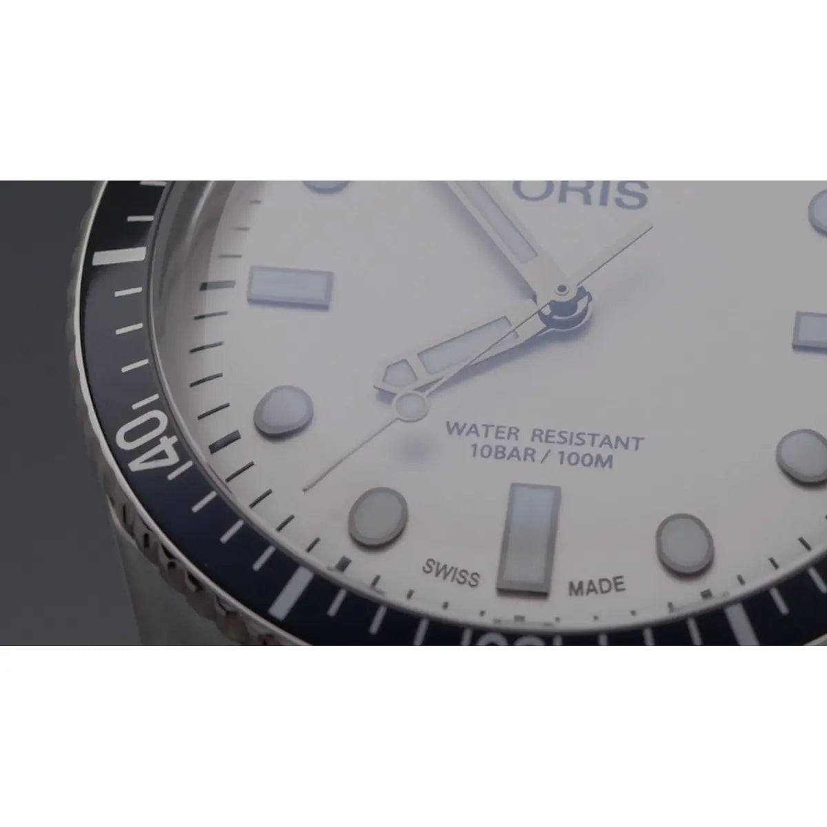 Oris Divers Social Club Helsinki Bianco 01 733 7707 4051 Osc-Hel-Set