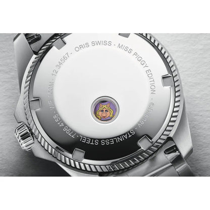Oris Propilot X Miss Piggy Rosso 01 531 7796 4158-07 8 17 05Lc