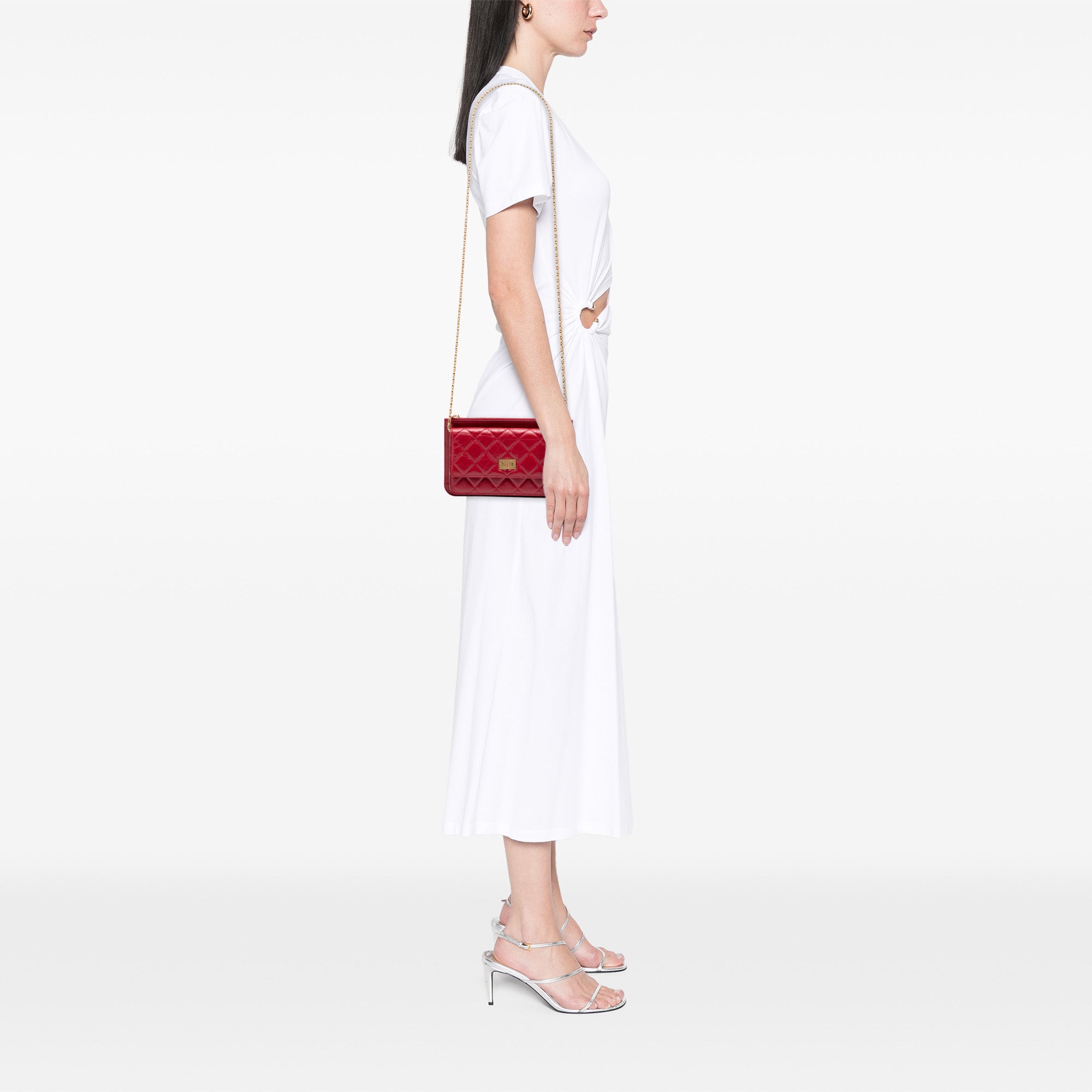 Chanel Matelassé vieilli Cuir de veau Reissue 2.55 Wallet on Chain