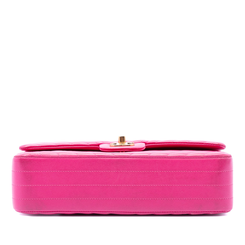 Chanel Medium Classic Chevron Cuir d’agneau Double rabat
