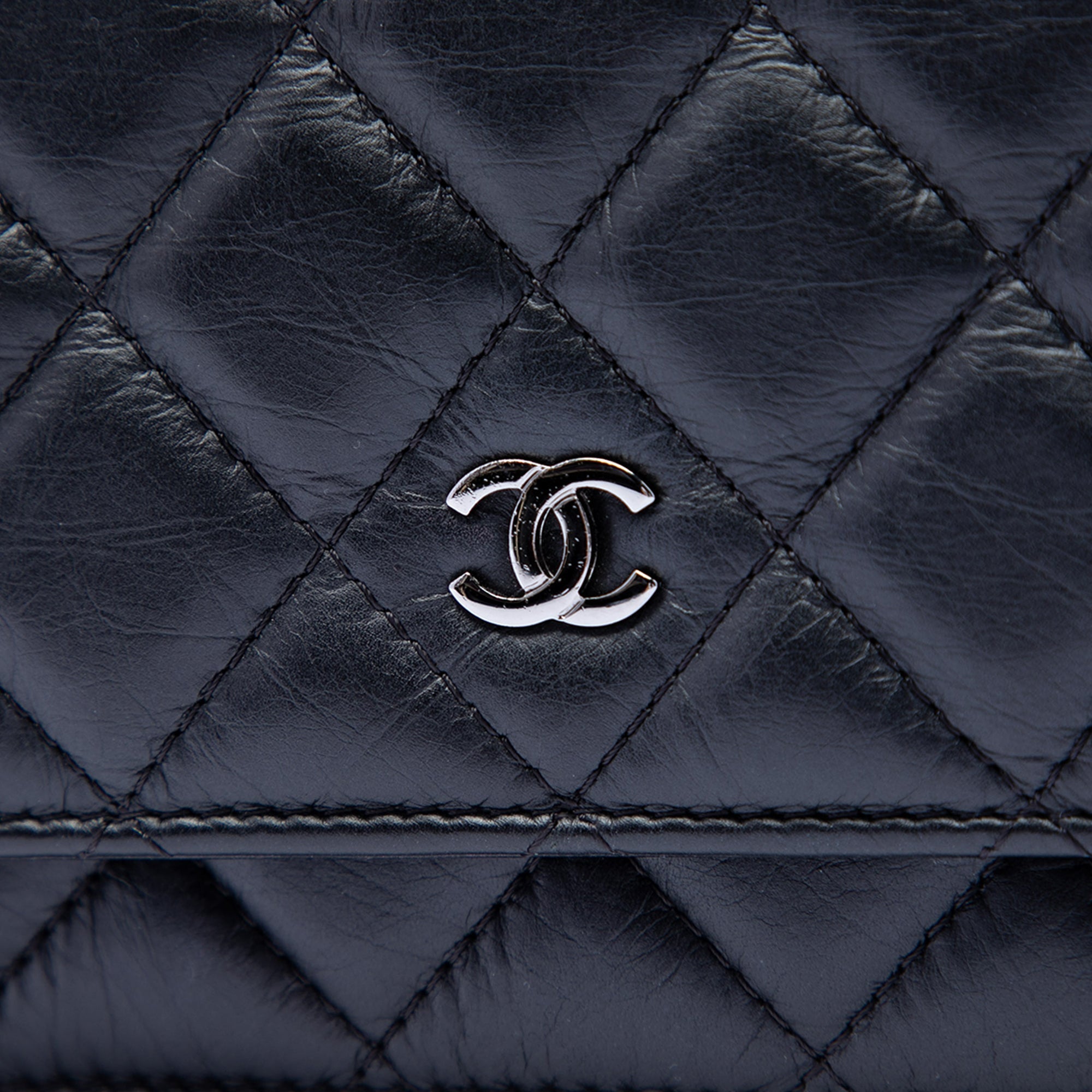 Chanel CC Matelassé vieilli Cuir de veau Pompon Wallet on Chain