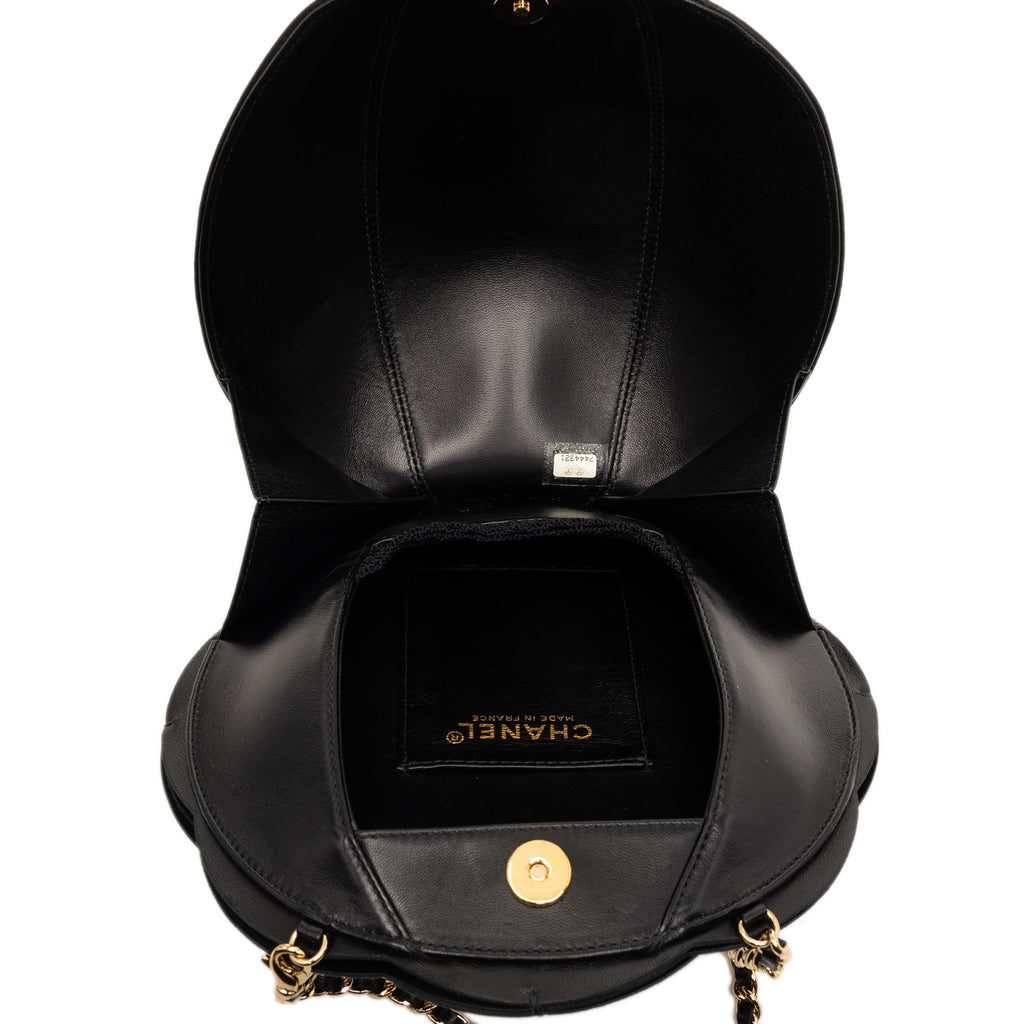 Chanel Cuir d’agneau et Satin Camellia Flower Evening Sac
