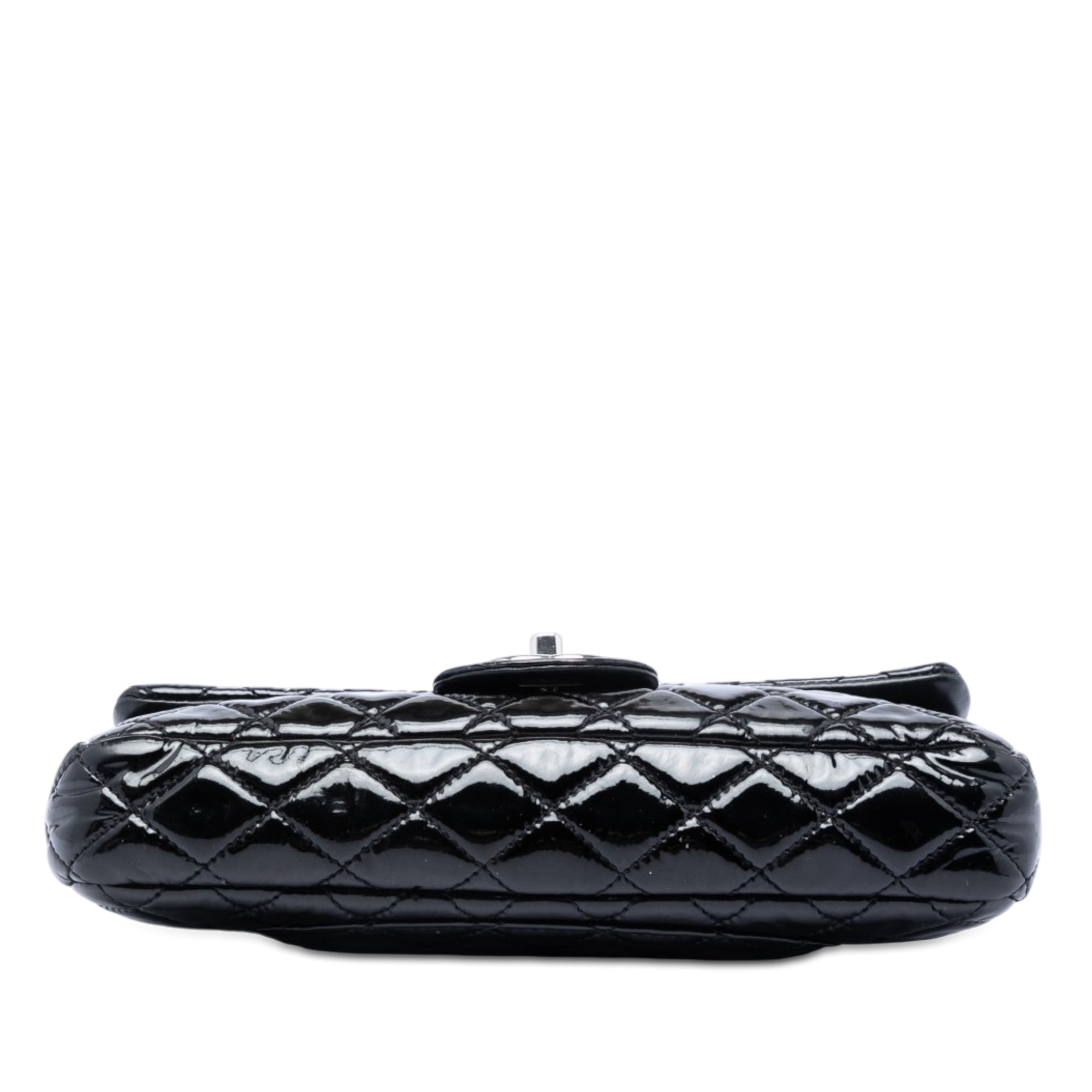 Chanel Matelassé Cuir verni East West Simple rabat