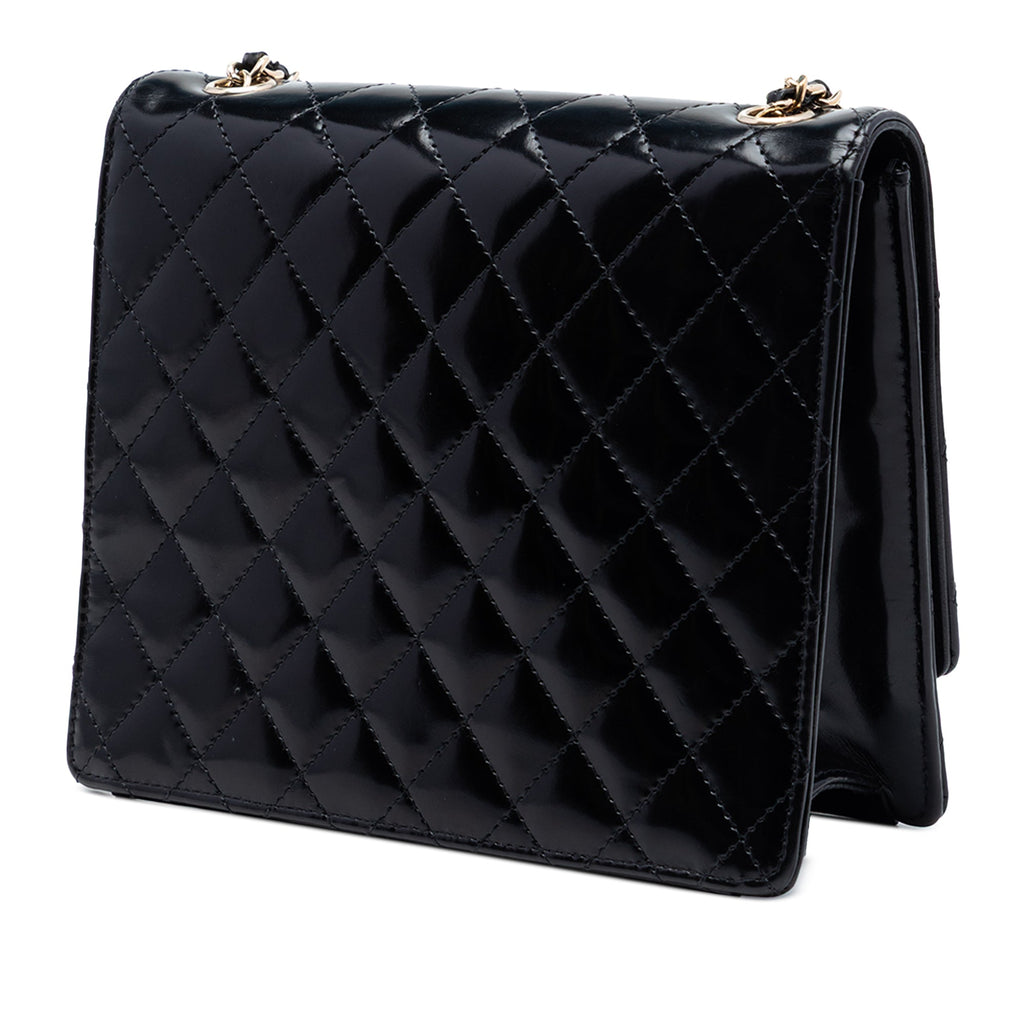 Chanel CC Matelassé Cuir verni Square à rabat