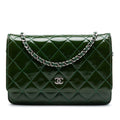 Chanel CC Matelassé Cuir verni Wallet on Chain
