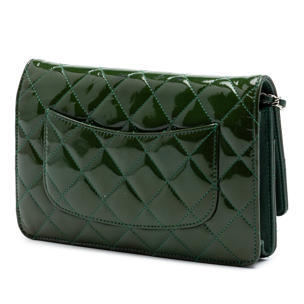 Chanel CC Matelassé Cuir verni Wallet on Chain