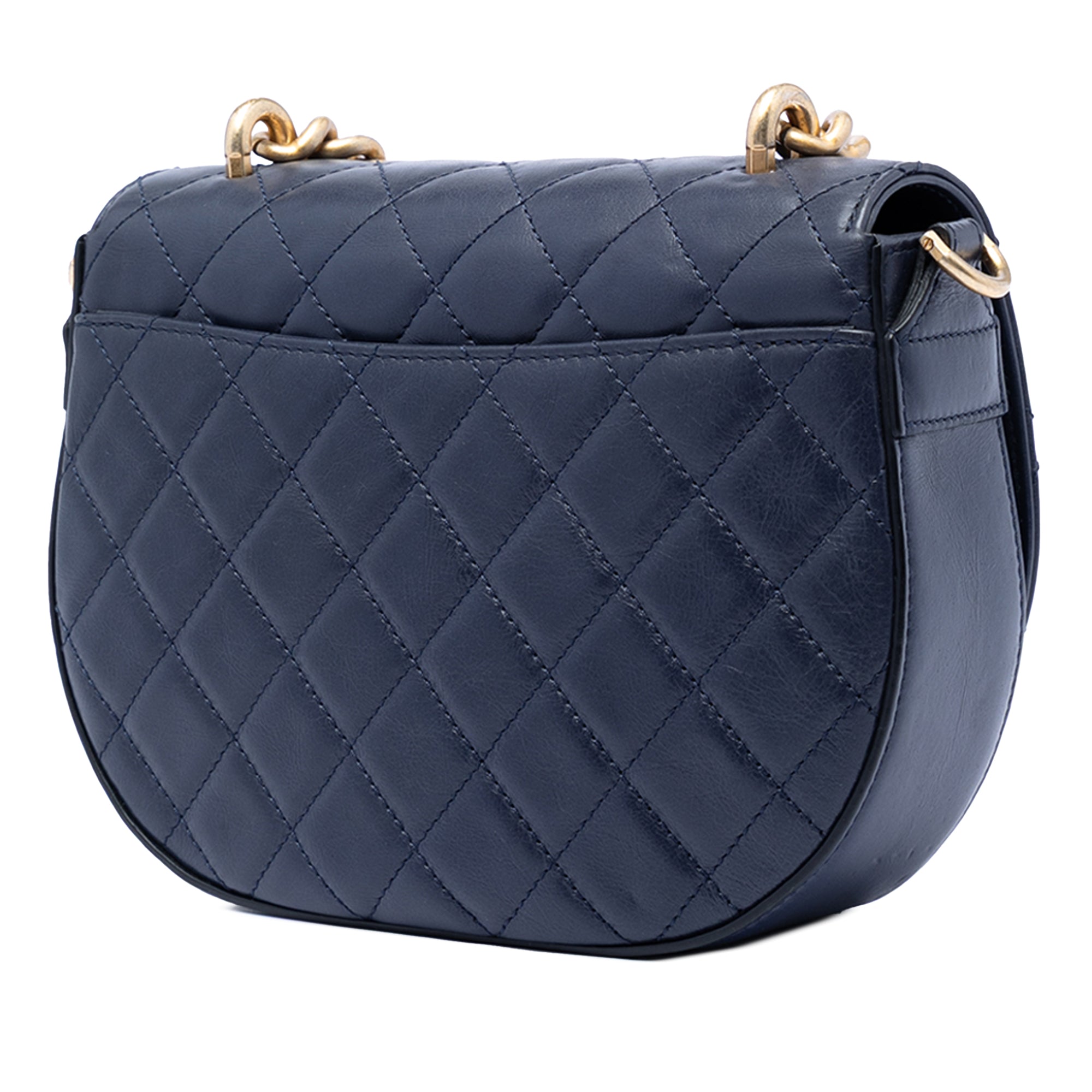 Chanel CC Matelassé Cuir d’agneau Chain Handle Half Moon à rabat