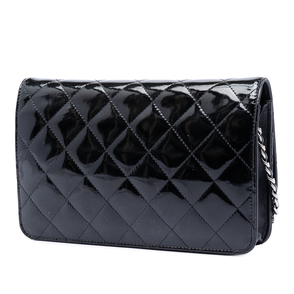 Chanel CC Matelassé Cuir verni Brilliant Wallet on Chain