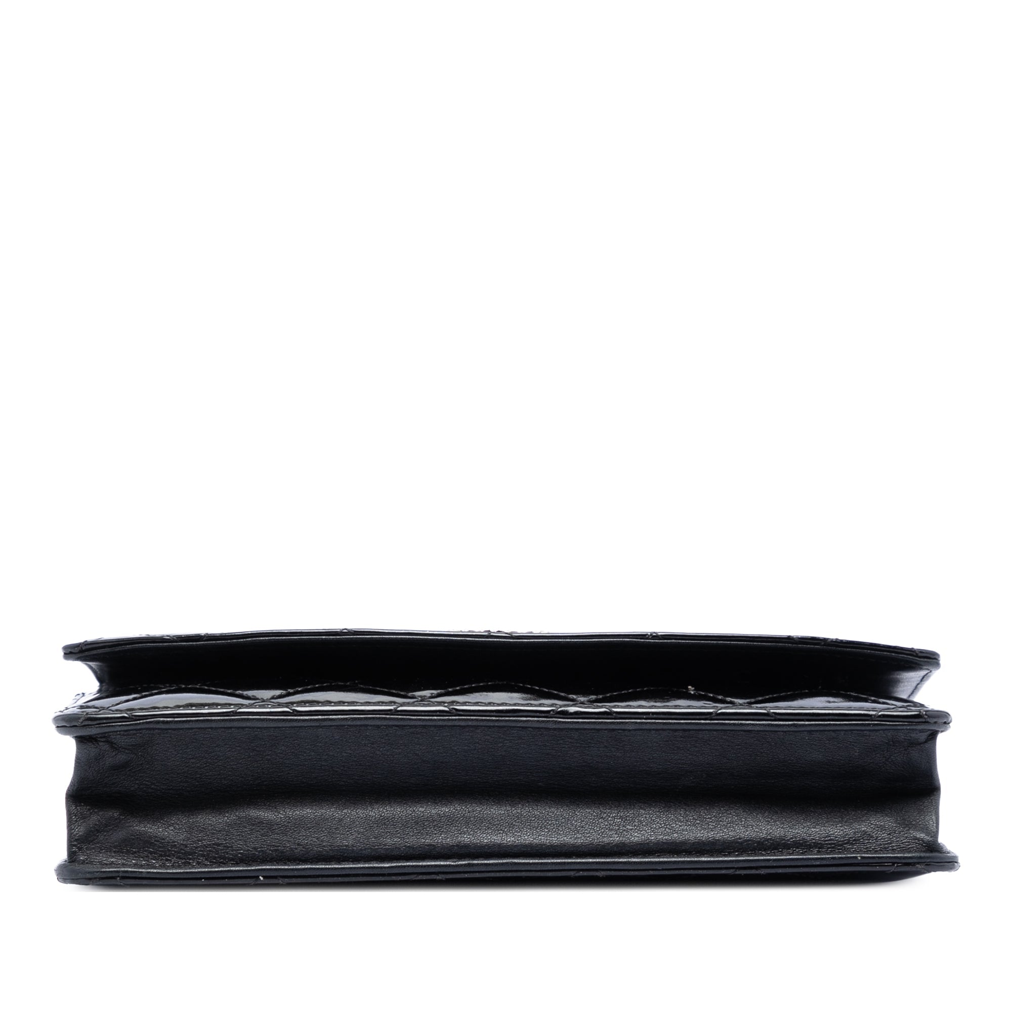 Chanel CC Matelassé Cuir verni Brilliant Wallet on Chain