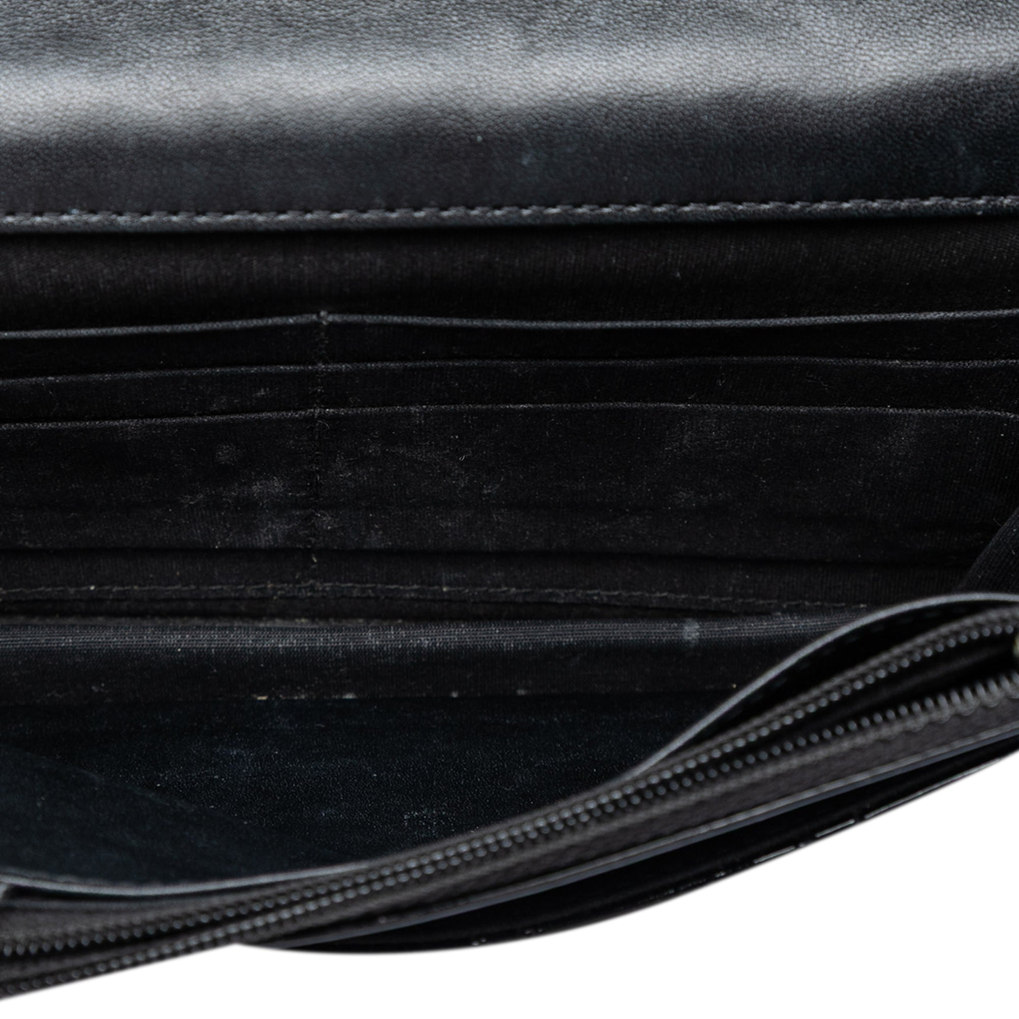 Chanel CC Matelassé Cuir verni Brilliant Wallet on Chain