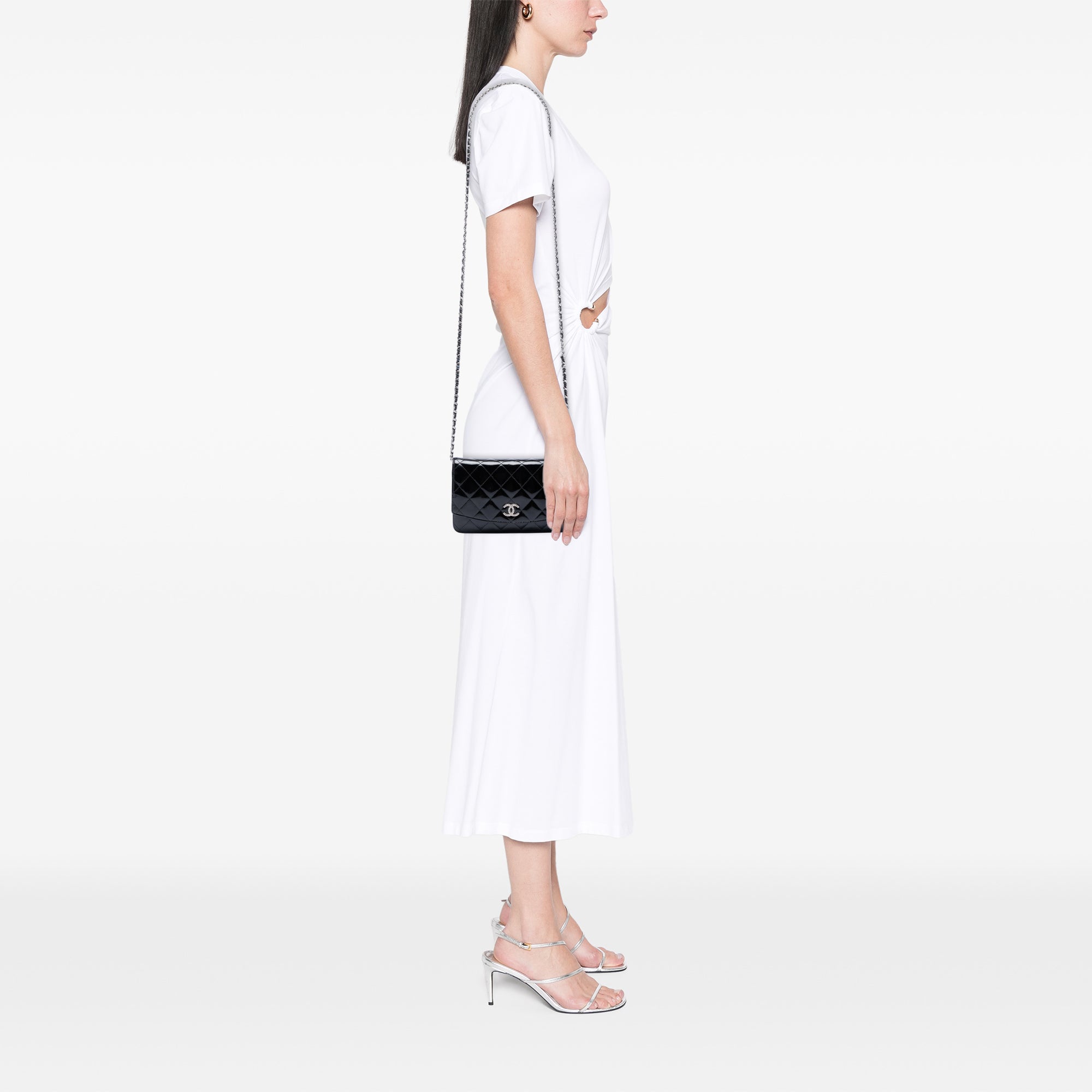Chanel CC Matelassé Cuir verni Brilliant Wallet on Chain